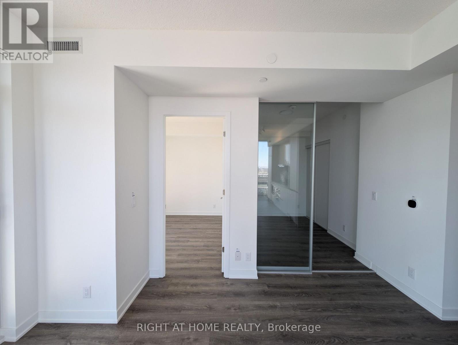 3606 - 180 Front Street SE, Toronto, Ontario  M5A 0A9 - Photo 7 - C12934056