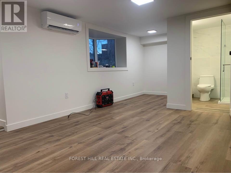 Lower - 4 Hyfan Court, Toronto, Ontario  M3H 5M8 - Photo 5 - C12934066