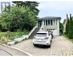 LOWER - 4 HYFAN COURT, Toronto, Ontario