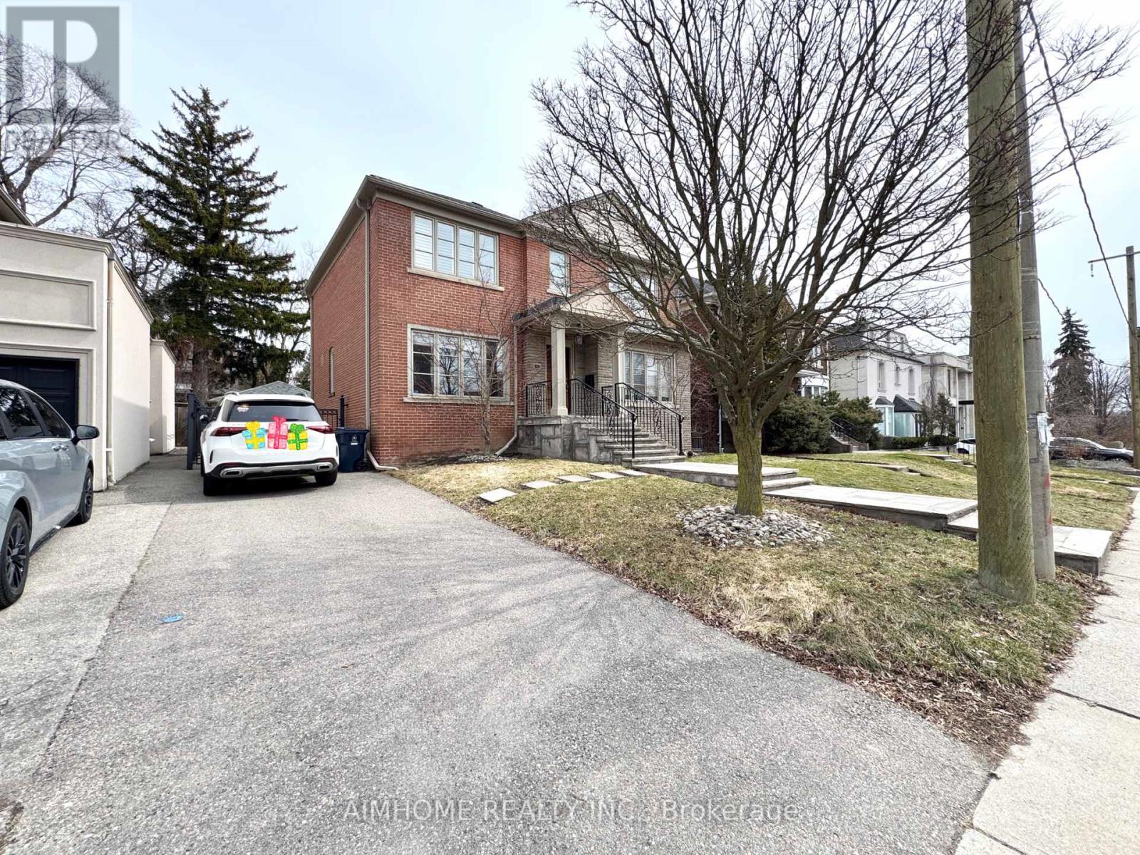 89 Dunloe Road, Toronto (Forest Hill South), Ontario  M5P 2T7 - Photo 2 - C12933588