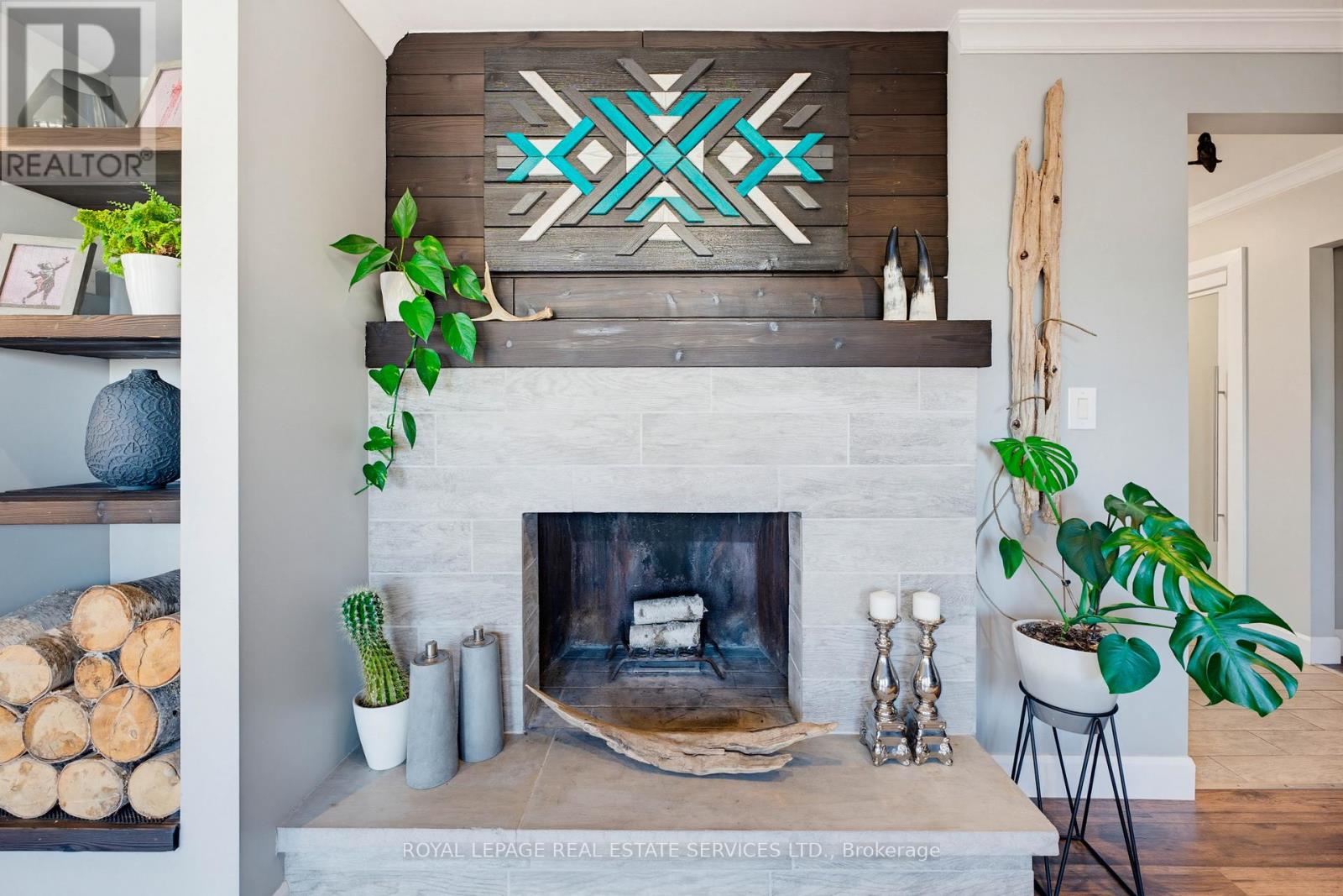 18 Cherry Street, Halton Hills, Ontario  L7G 3J8 - Photo 11 - W12933612