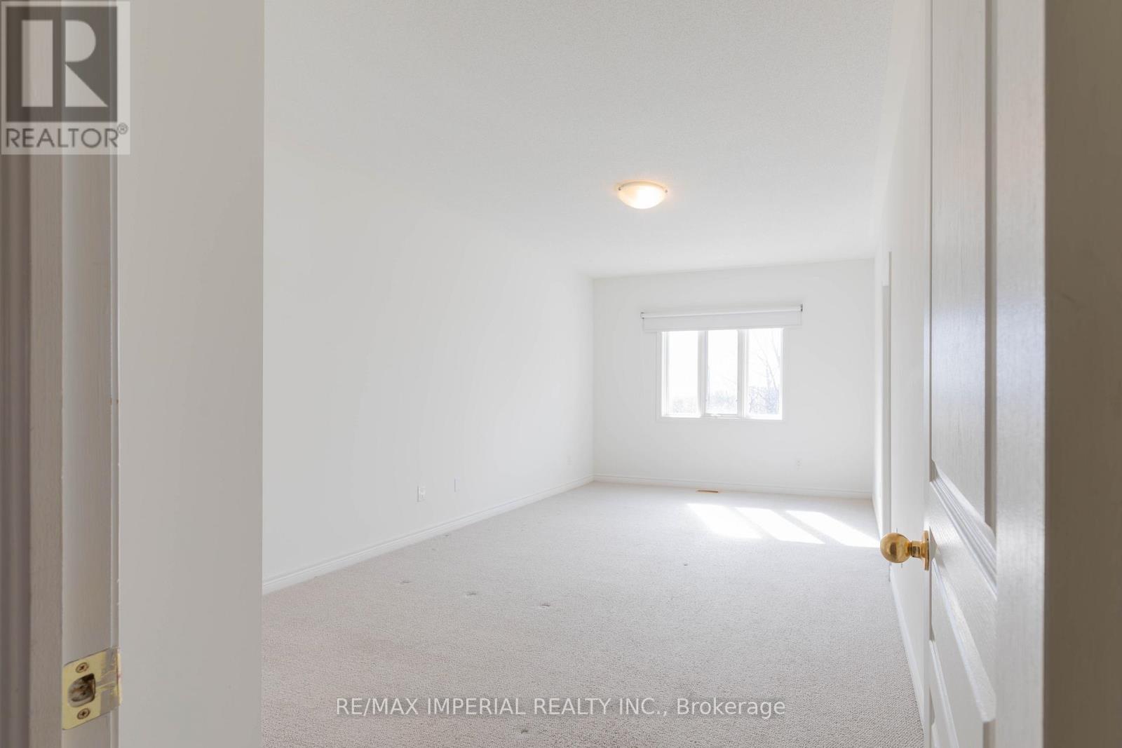 73 Southvale Drive, Vaughan (Patterson), Ontario  L6A 0Y6 - Photo 14 - N12933970