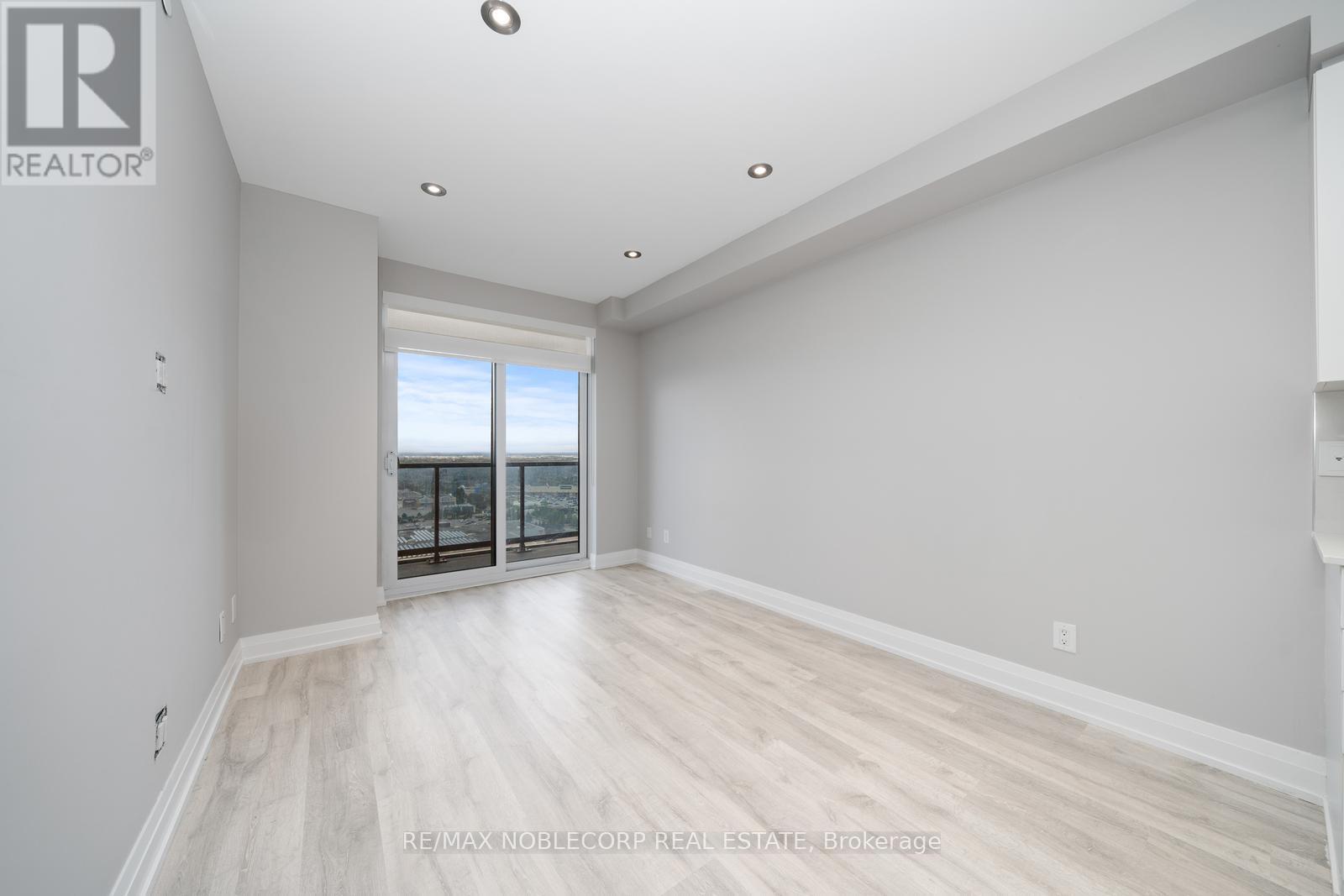 1706 - 3700 Highway 7 Road, Vaughan (Vaughan Corporate Centre), Ontario  L4L 1A6 - Photo 19 - N12934012