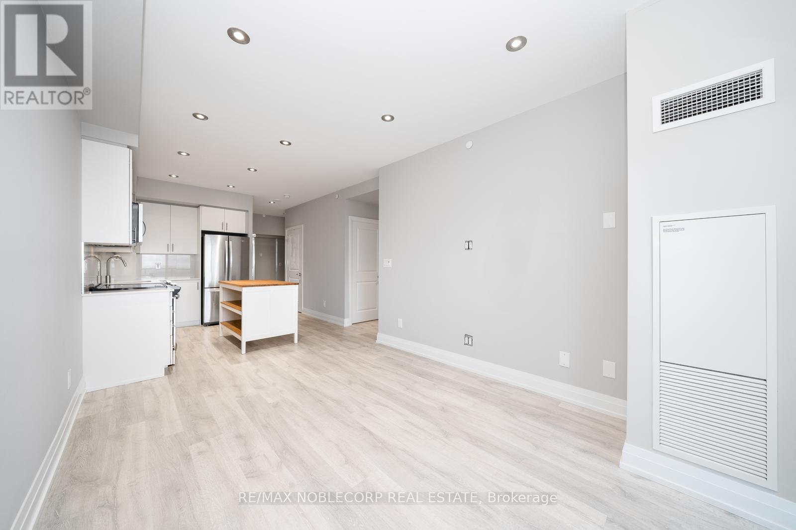 1706 - 3700 Highway 7 Road, Vaughan (Vaughan Corporate Centre), Ontario  L4L 1A6 - Photo 20 - N12934012