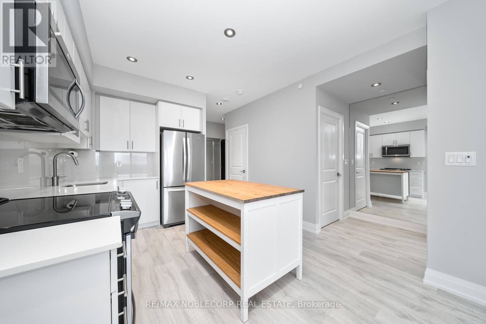 1706 - 3700 Highway 7 Road, Vaughan (Vaughan Corporate Centre), Ontario  L4L 1A6 - Photo 21 - N12934012