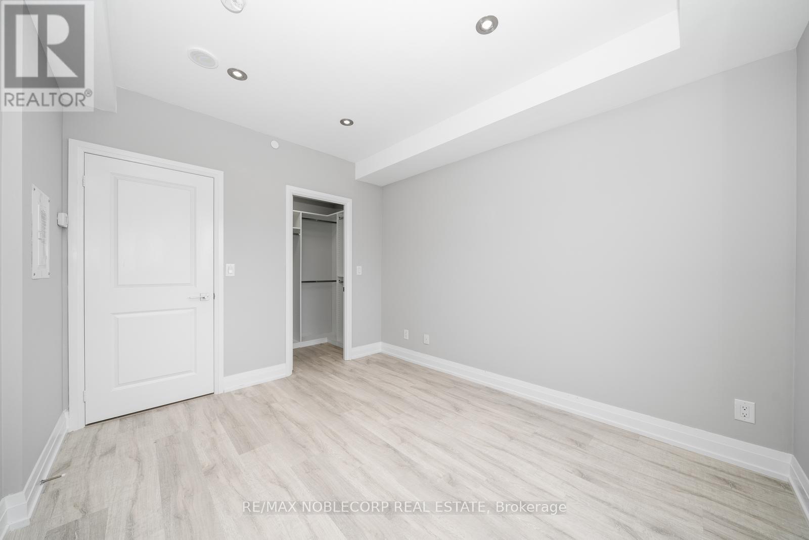 1706 - 3700 Highway 7 Road, Vaughan (Vaughan Corporate Centre), Ontario  L4L 1A6 - Photo 26 - N12934012