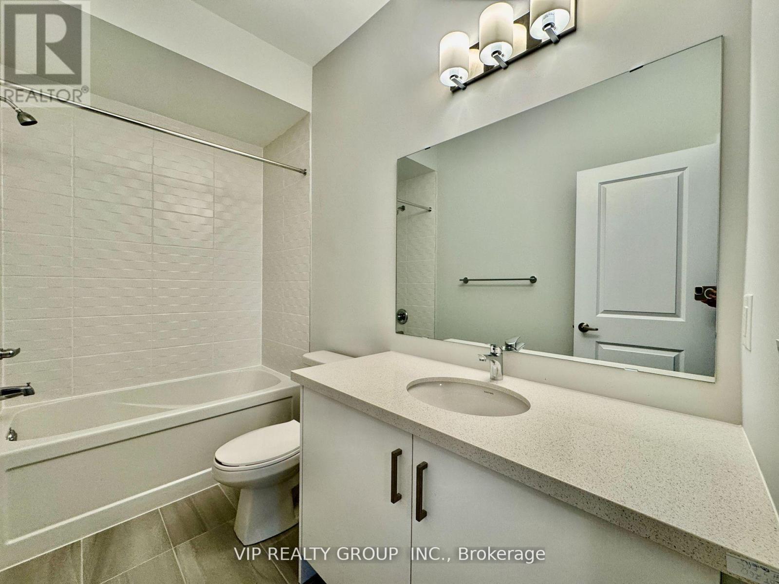 2 Harold Humphrey Street, Markham (Angus Glen), Ontario  L3R 0P1 - Photo 4 - N12934036