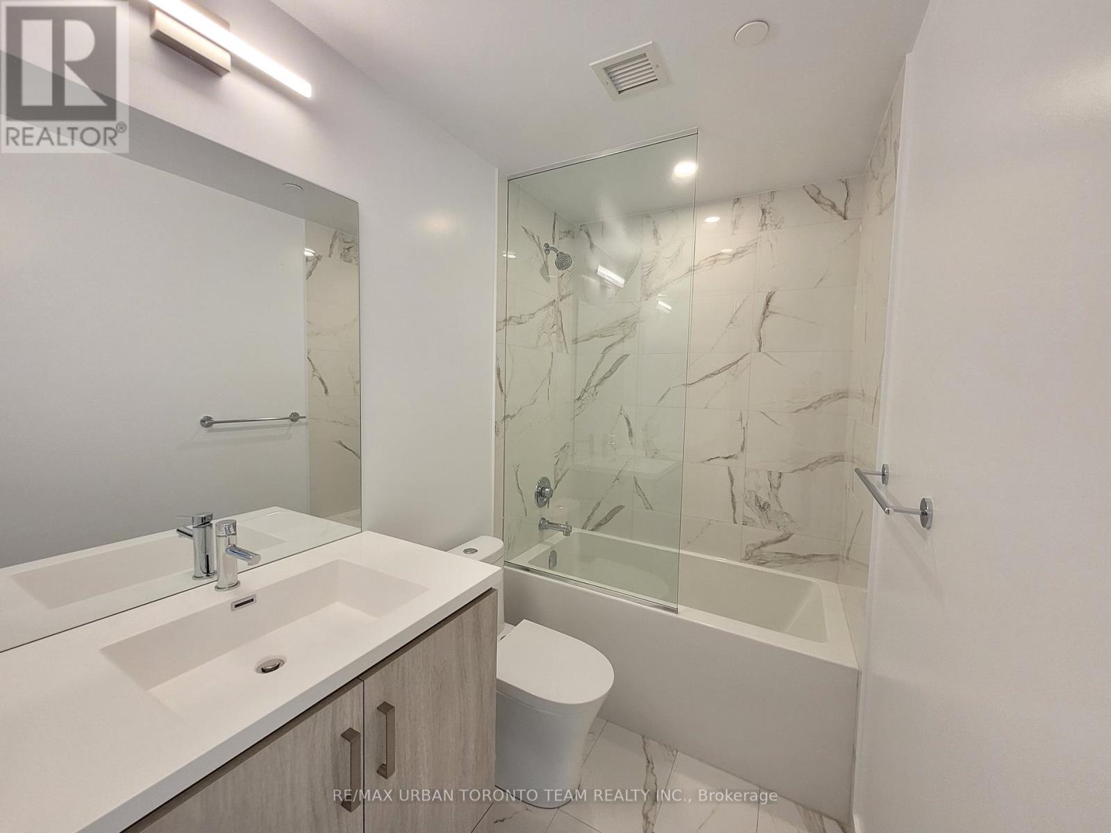 901 - 38 Honeycrisp Crescent, Vaughan (Vaughan Corporate Centre), Ontario  L4K 5C3 - Photo 7 - N12934048