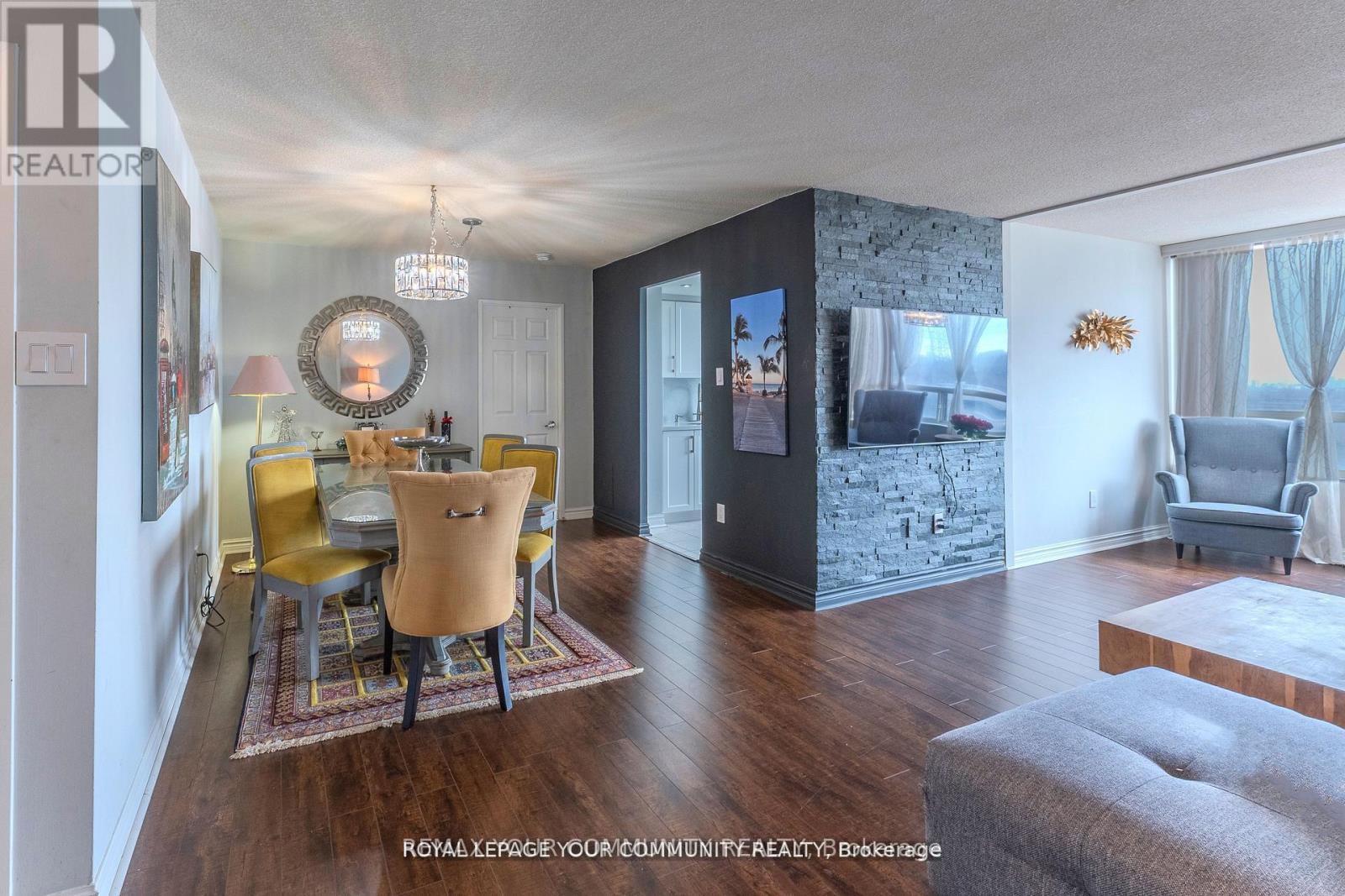 1002 - 8501 Bayview Avenue, Richmond Hill, Ontario  L4B 3J7 - Photo 8 - N12934070