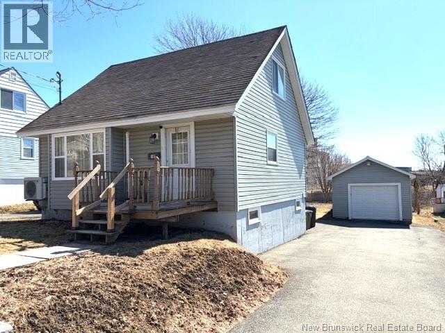185 Ellerdale Street, Saint John, New Brunswick  E2L 2L8 - Photo 1 - NB135438