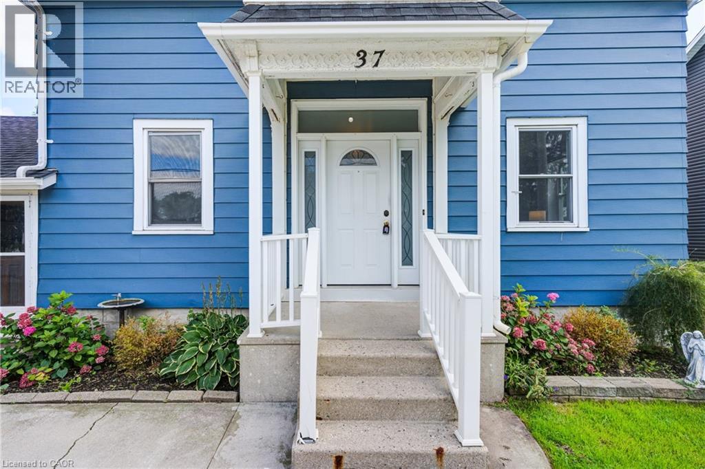 37 Decew Street W, Tavistock, Ontario  N0B 2R0 - Photo 3 - 40810811