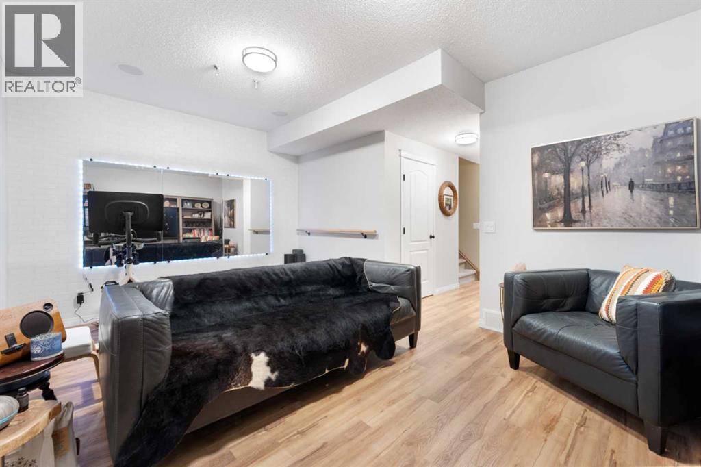 100 Evansborough Common Nw, Calgary, Alberta  T3P 0N8 - Photo 38 - A2296203