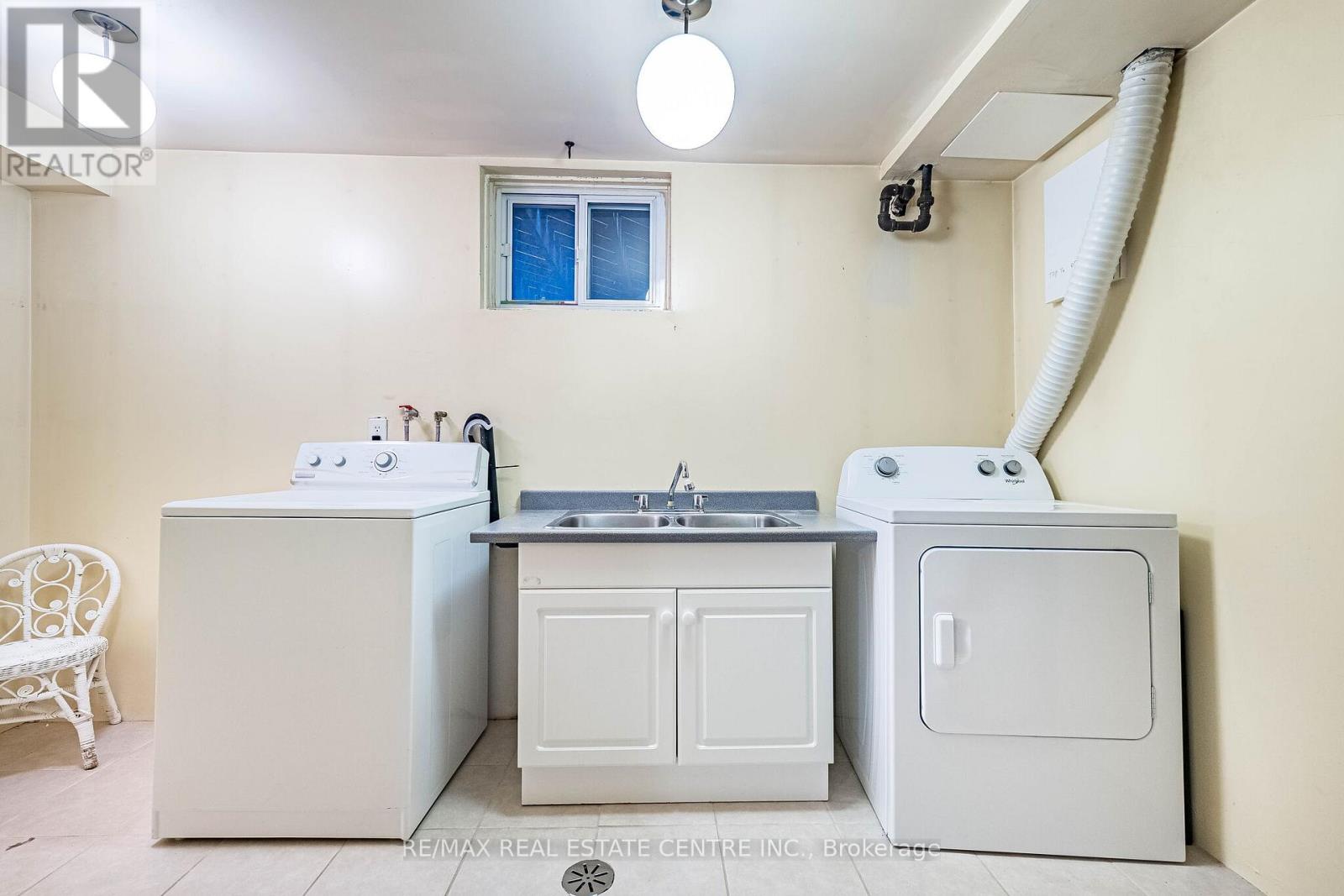 39 Bradstock Road, Toronto, Ontario  M9M 1M9 - Photo 24 - W12933986