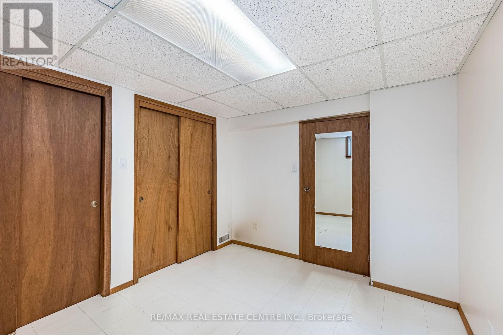 39 Bradstock Road, Toronto, Ontario  M9M 1M9 - Photo 26 - W12933986