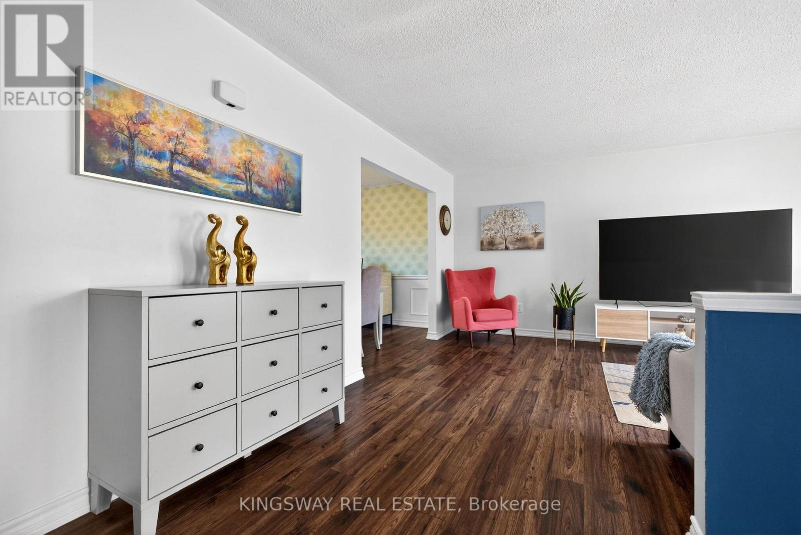 602 Clare Place S, Burlington, Ontario  L7L 4Z7 - Photo 10 - W12933994