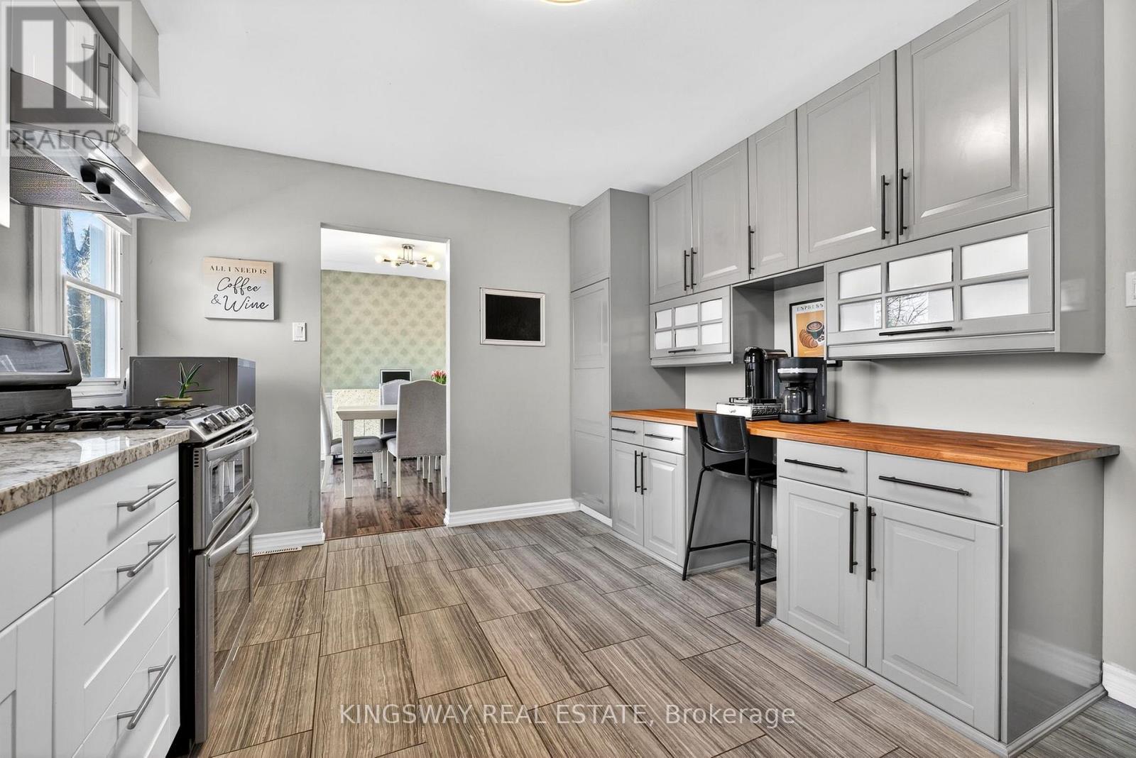 602 Clare Place S, Burlington, Ontario  L7L 4Z7 - Photo 14 - W12933994