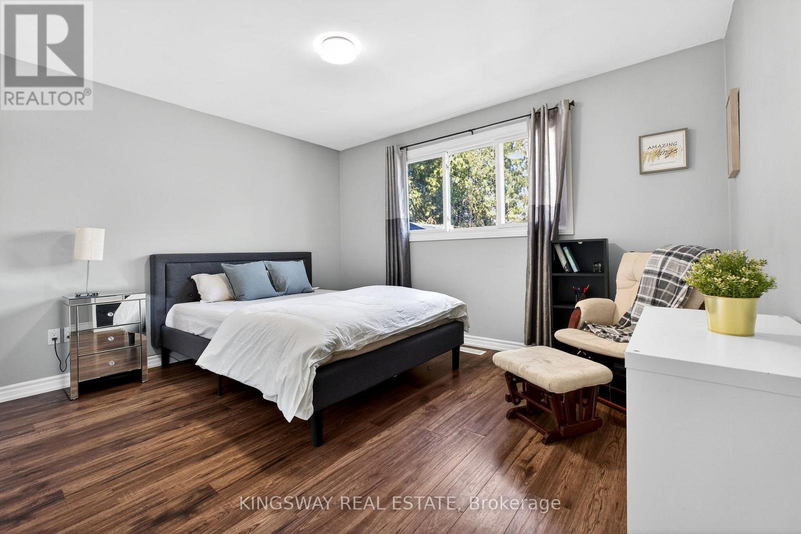 602 Clare Place S, Burlington, Ontario  L7L 4Z7 - Photo 19 - W12933994