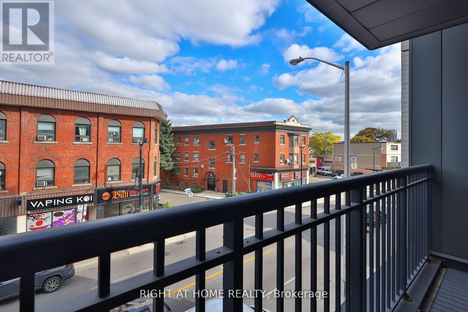 314 - 530 Indian Grove, Toronto, Ontario  M6P 2J2 - Photo 12 - W12933998