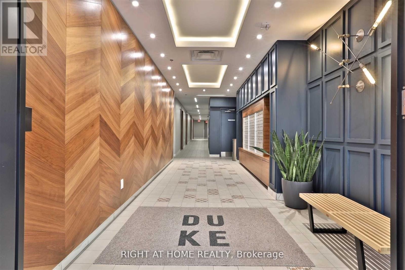 314 - 530 Indian Grove, Toronto, Ontario  M6P 2J2 - Photo 14 - W12933998