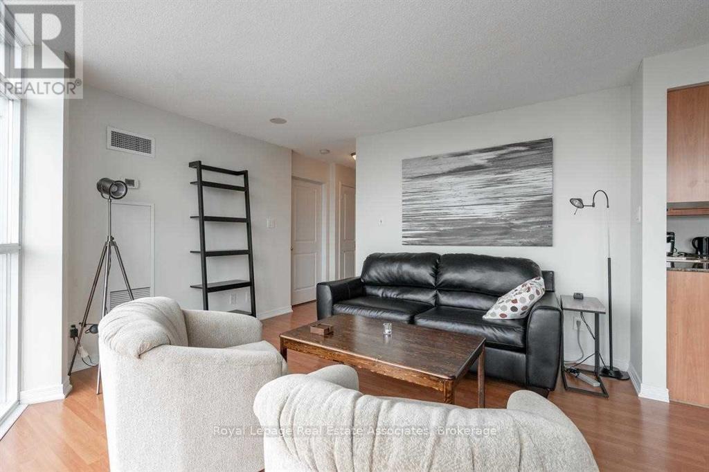 1804 - 9 George Street N, Brampton, Ontario  L6X 0T6 - Photo 6 - W12934006