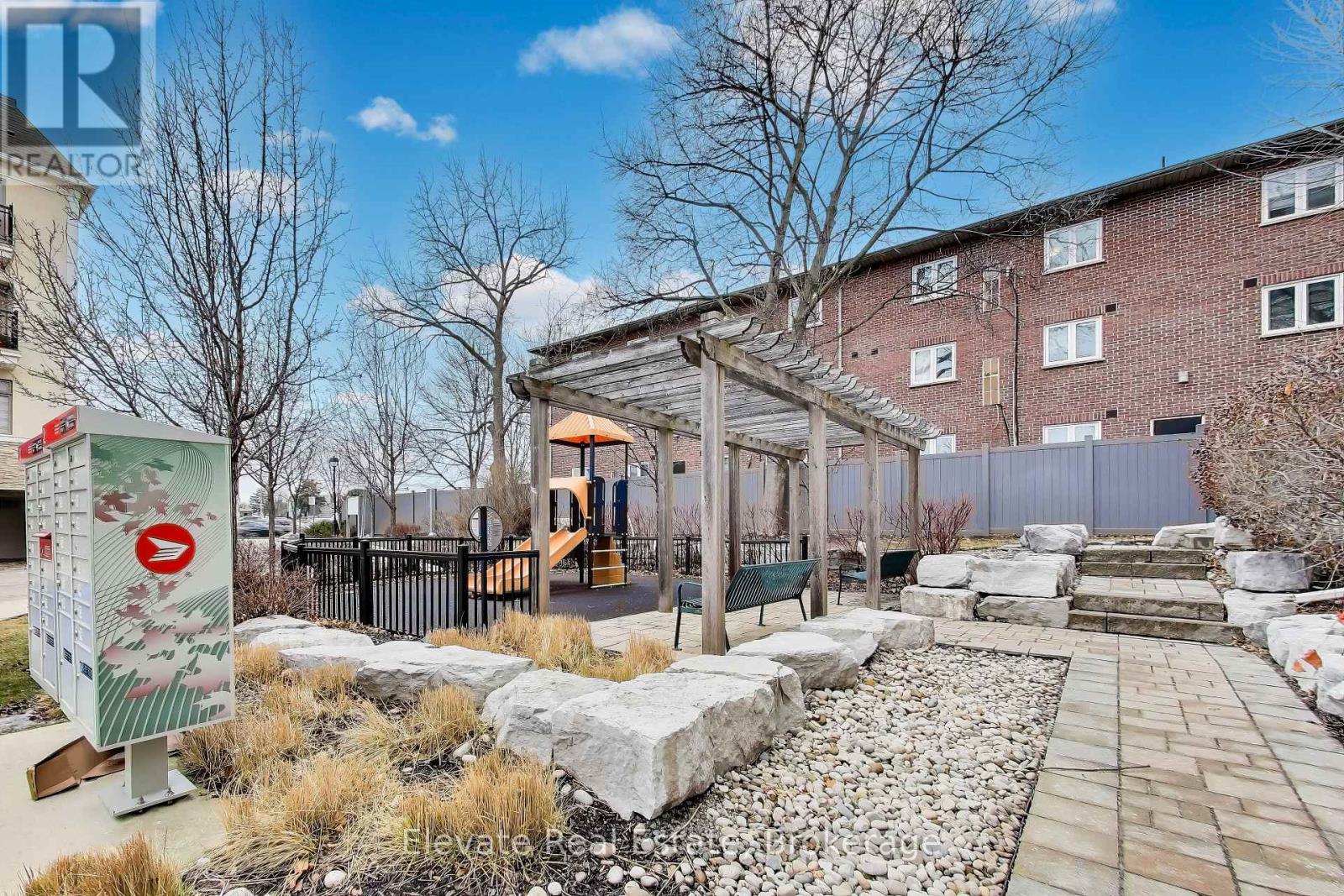 24 - 3083 Cawthra Road, Mississauga, Ontario  L4Y 3Y5 - Photo 21 - W12934016