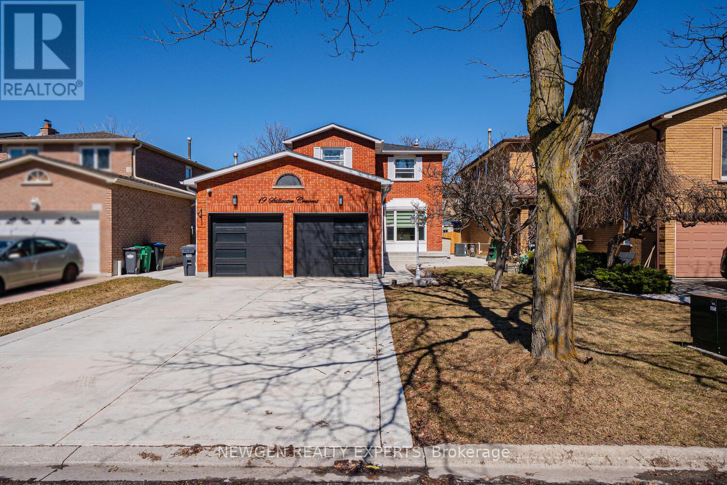 19 STILLWATER CRESCENT, Brampton, Ontario