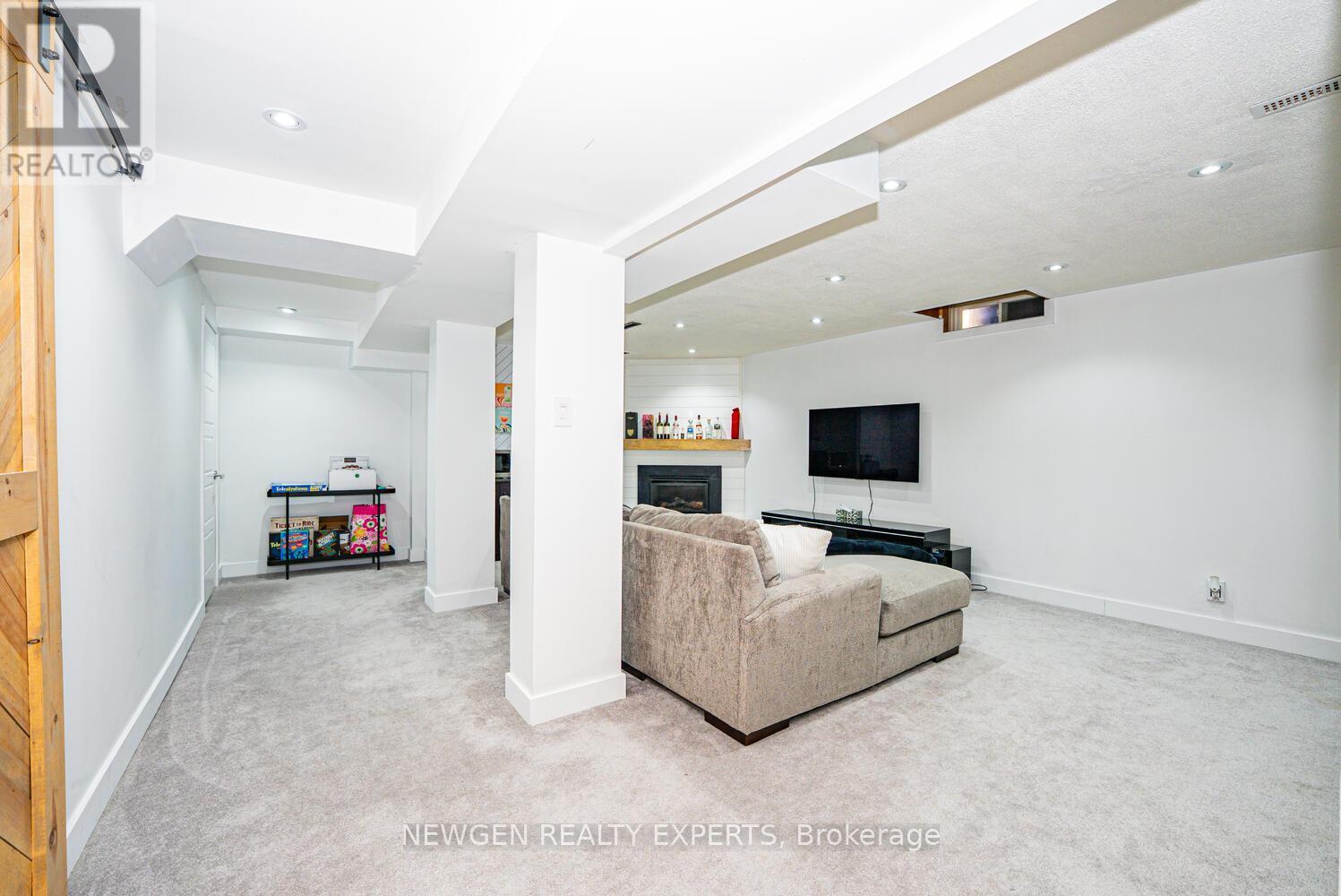 19 Stillwater Crescent, Brampton, Ontario  L6X 3K6 - Photo 35 - W12934034