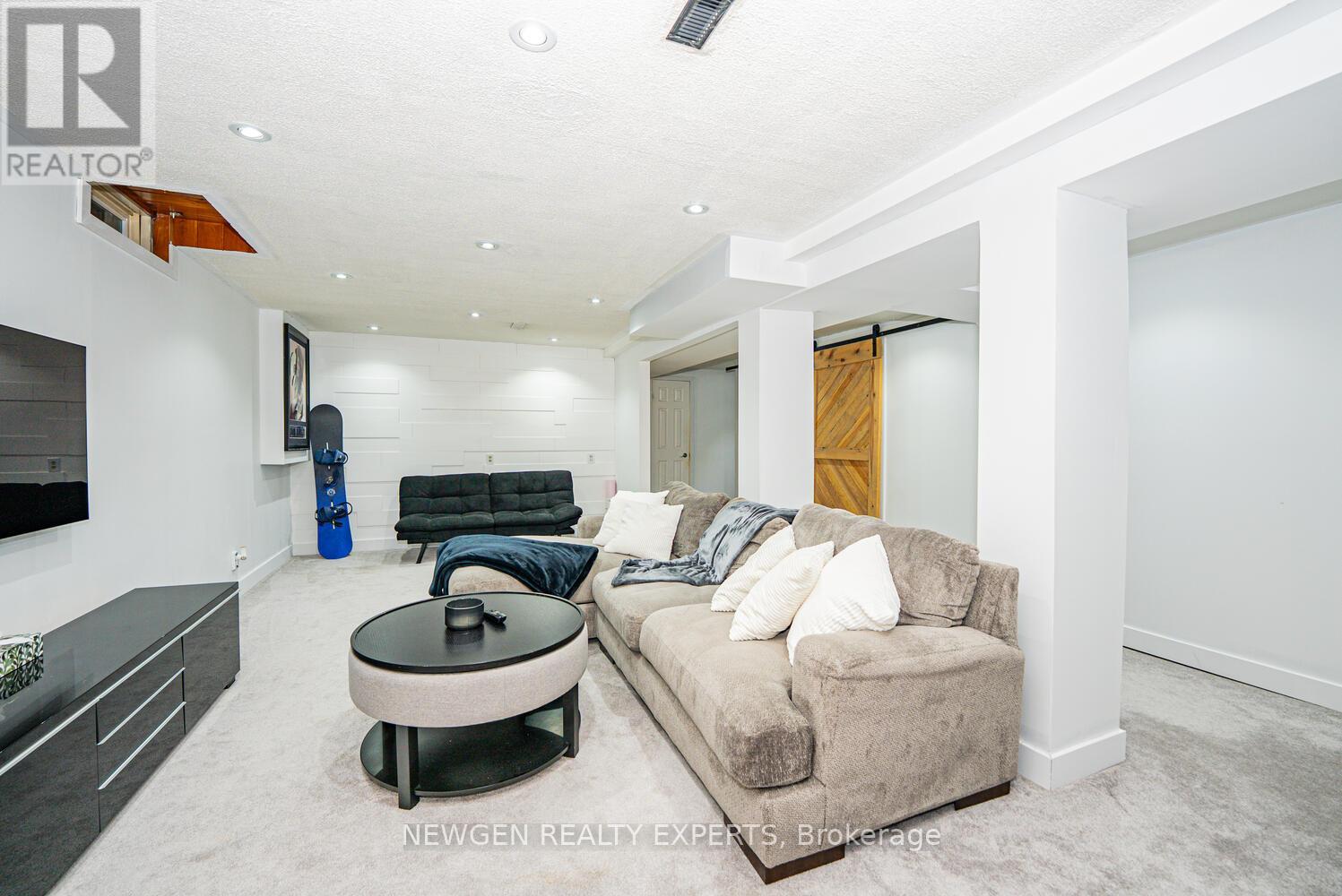 19 Stillwater Crescent, Brampton, Ontario  L6X 3K6 - Photo 38 - W12934034