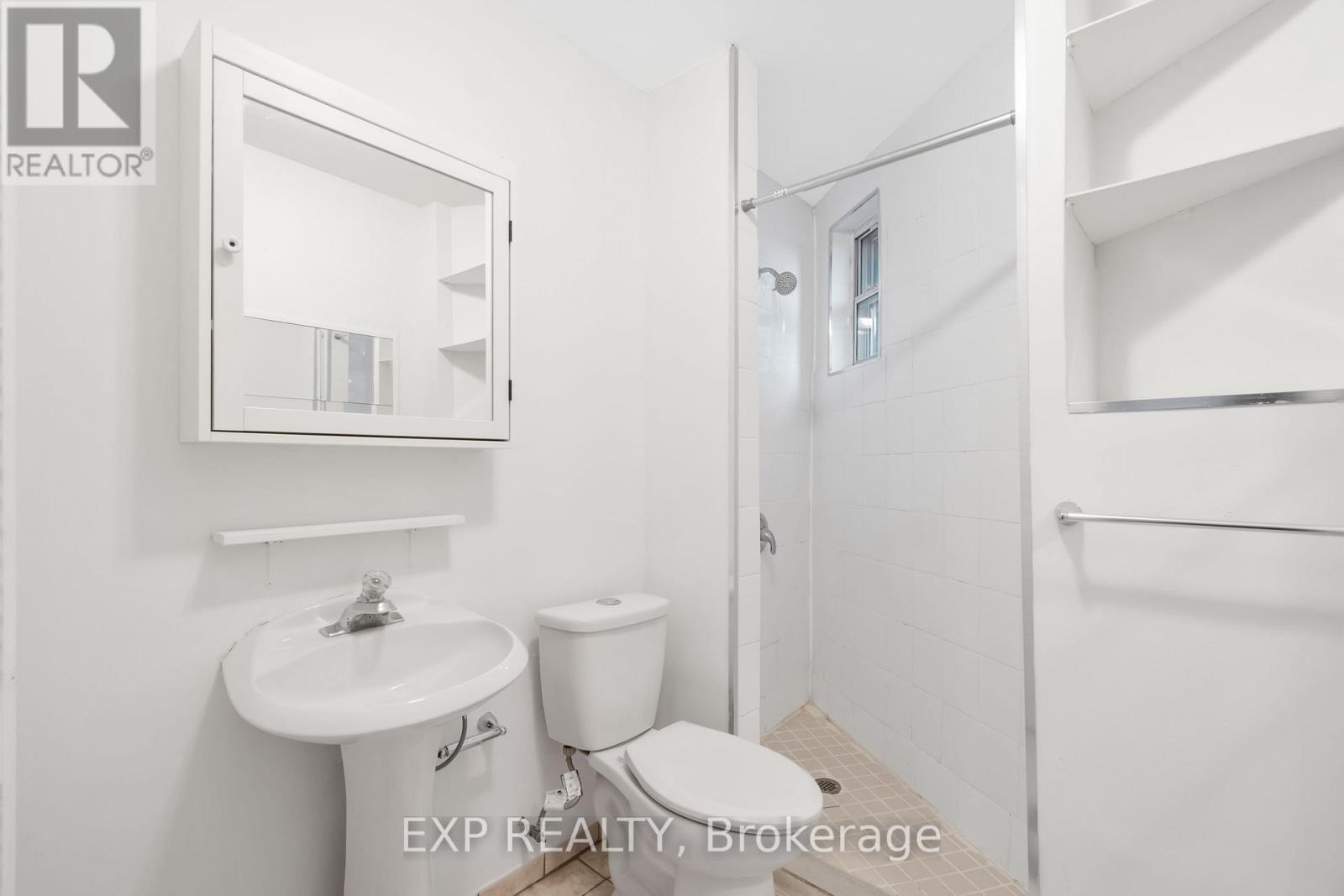 2045 Davenport Road, Toronto, Ontario  M6N 1C5 - Photo 17 - W12934054