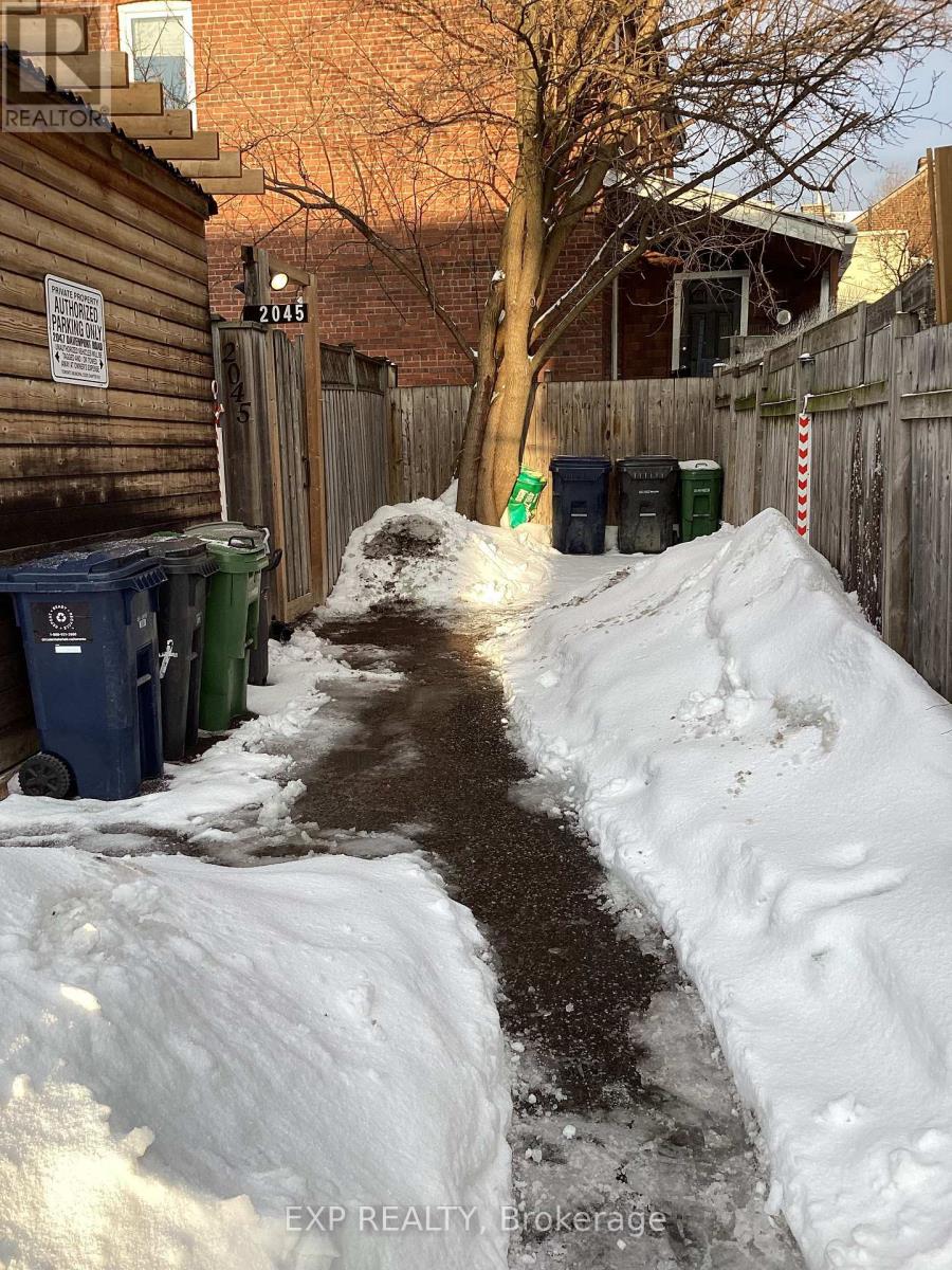 2045 Davenport Road, Toronto, Ontario  M6N 1C5 - Photo 23 - W12934054
