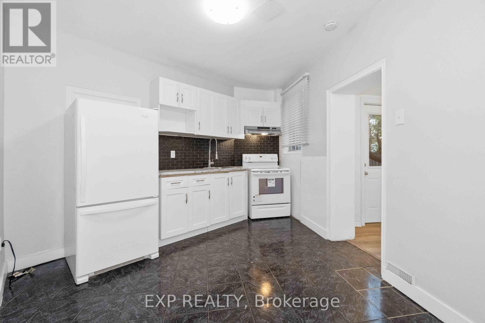 2045 Davenport Road, Toronto, Ontario  M6N 1C5 - Photo 8 - W12934054