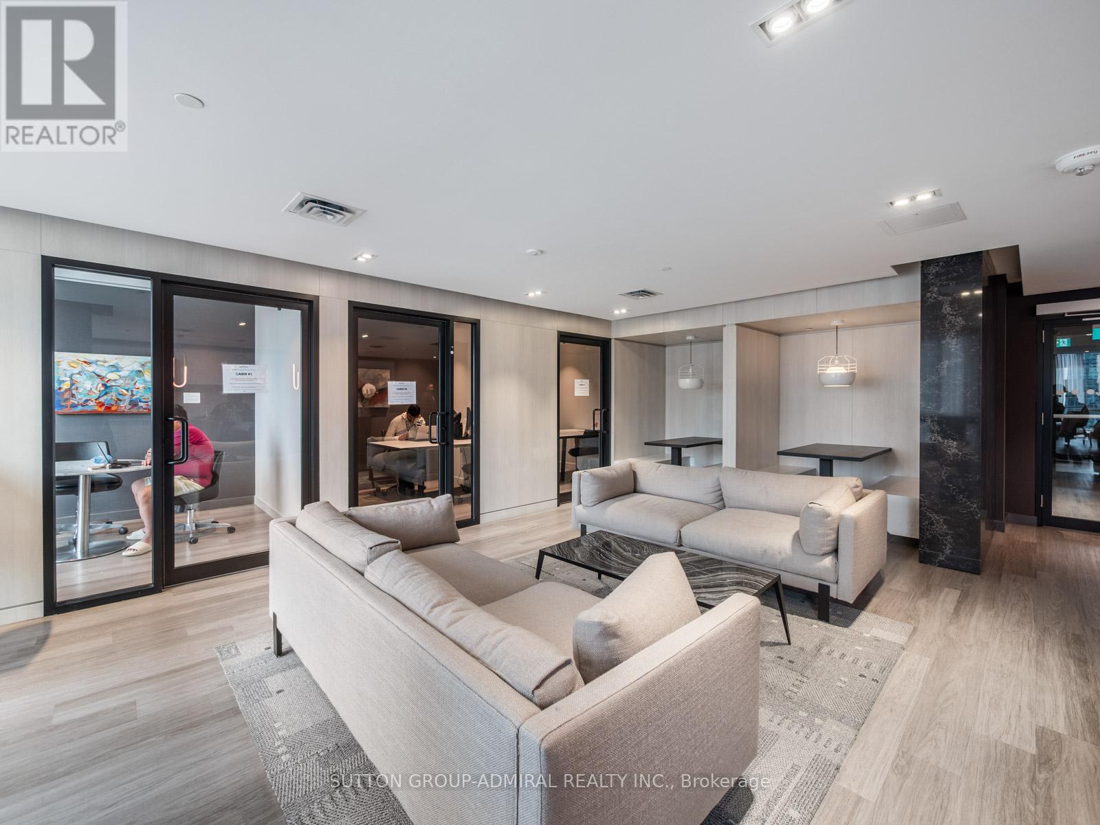 3209 - 4065 Confederation Parkway, Mississauga, Ontario  L5B 4N1 - Photo 35 - W12934068