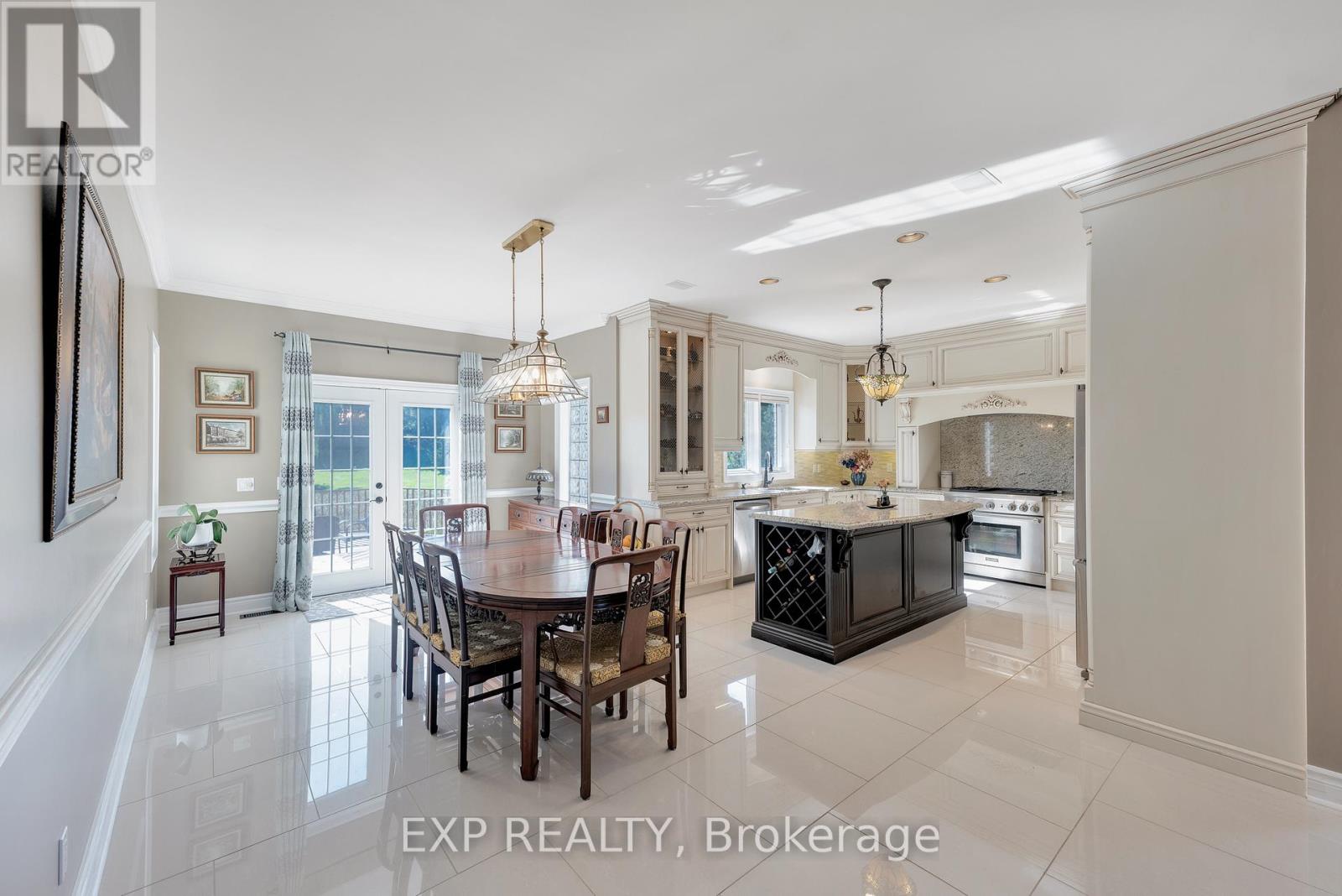 6 Golfway Court, Caledon, Ontario  L7E 0B3 - Photo 14 - W12934084