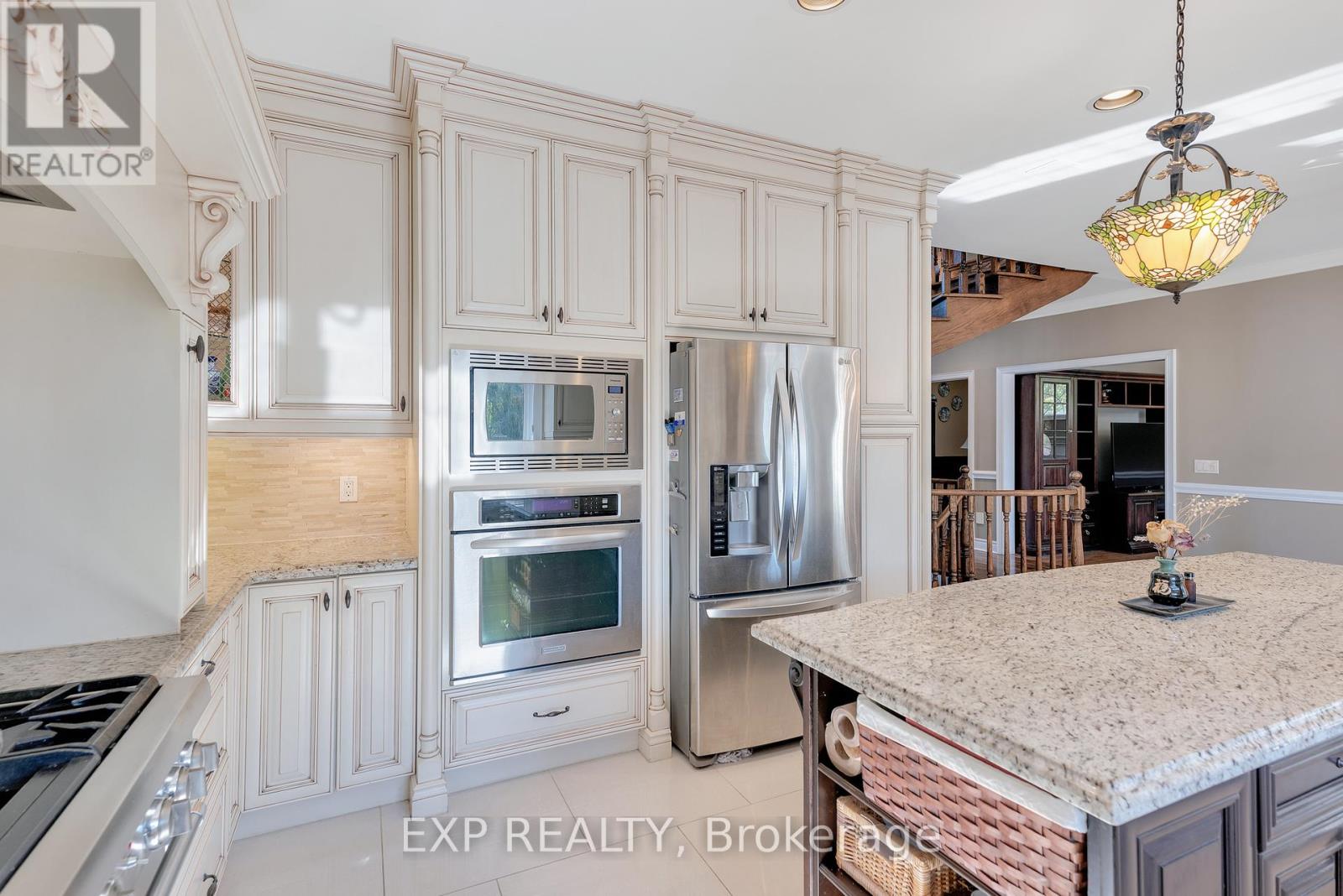 6 Golfway Court, Caledon, Ontario  L7E 0B3 - Photo 16 - W12934084