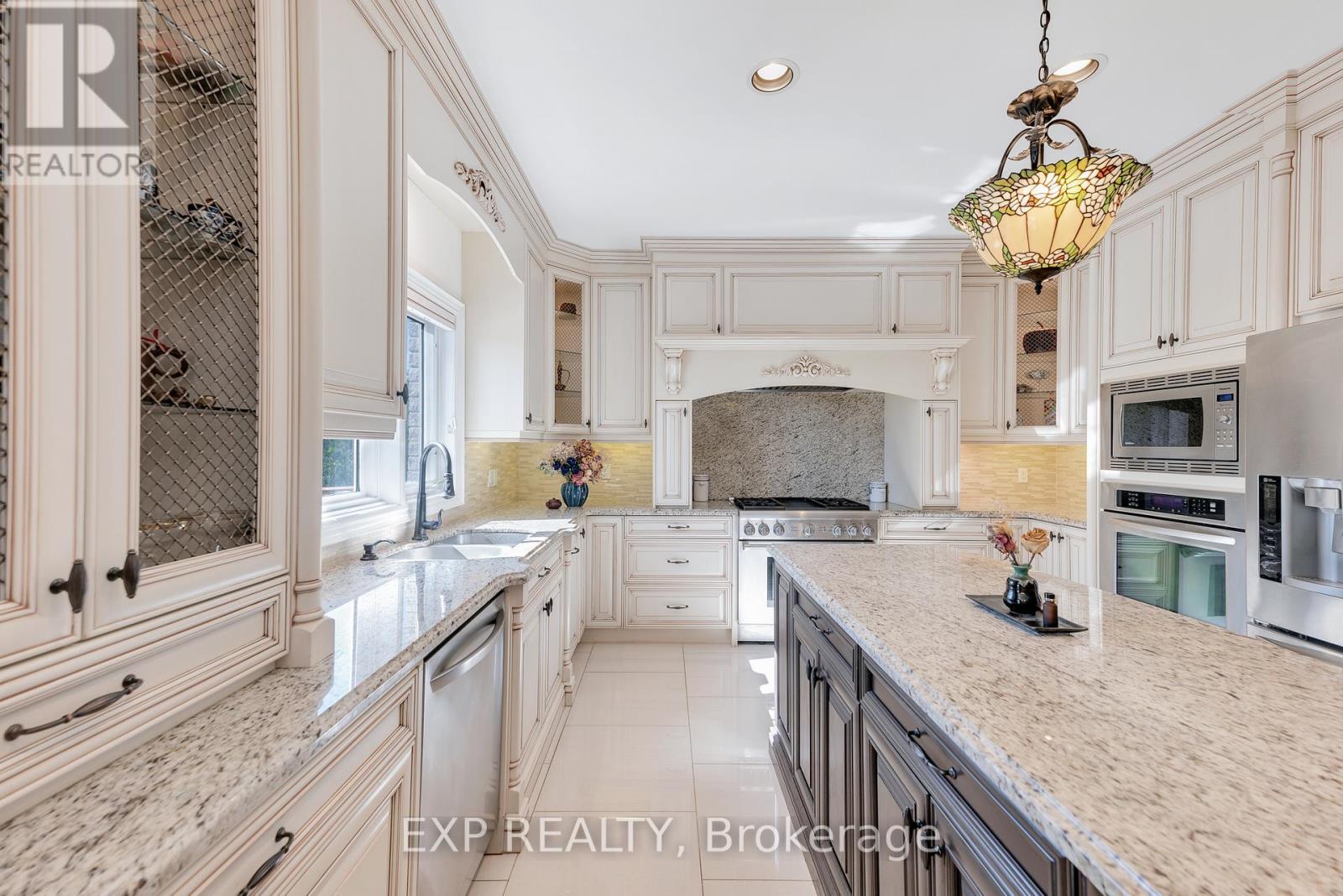 6 Golfway Court, Caledon, Ontario  L7E 0B3 - Photo 19 - W12934084