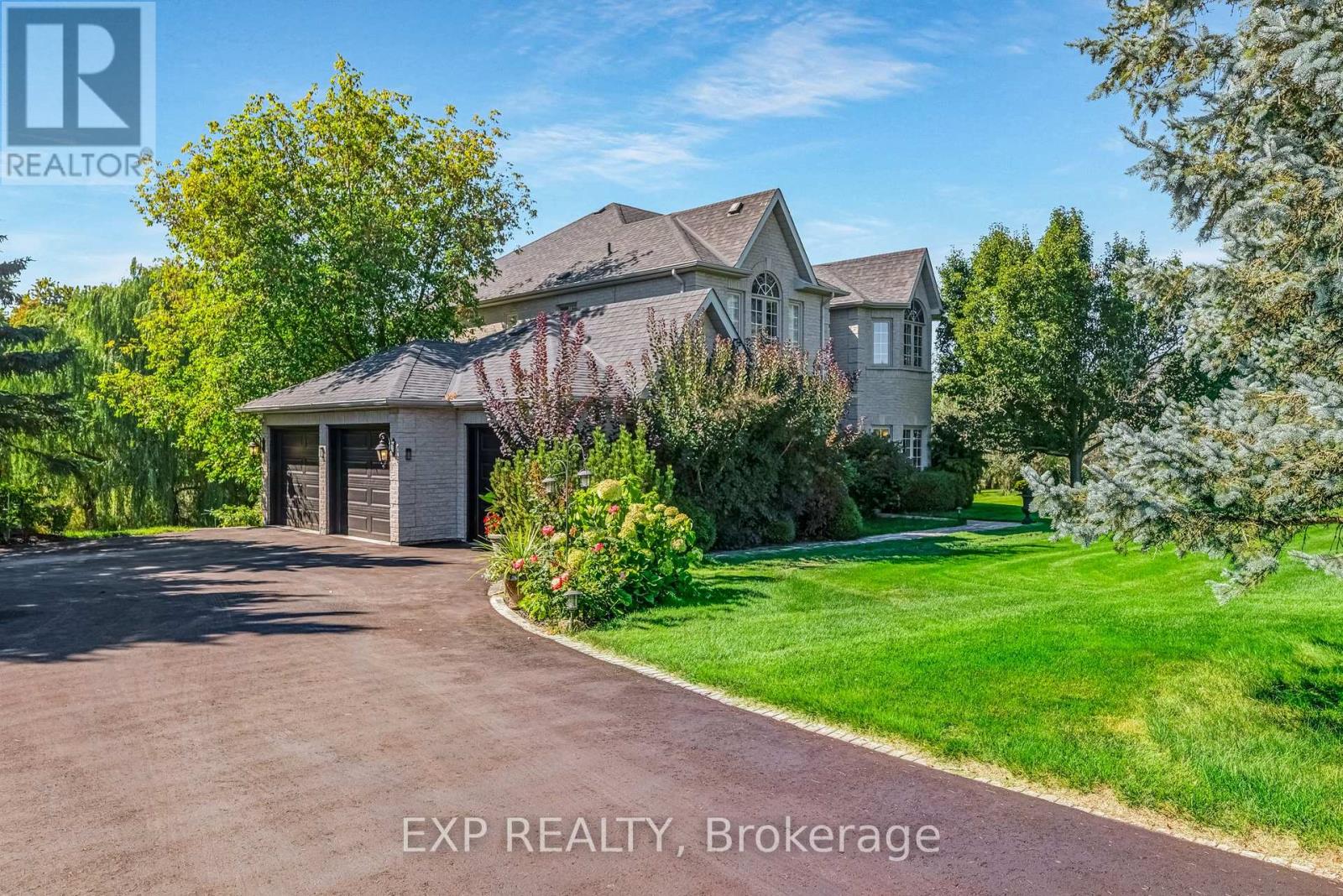 6 Golfway Court, Caledon, Ontario  L7E 0B3 - Photo 3 - W12934084