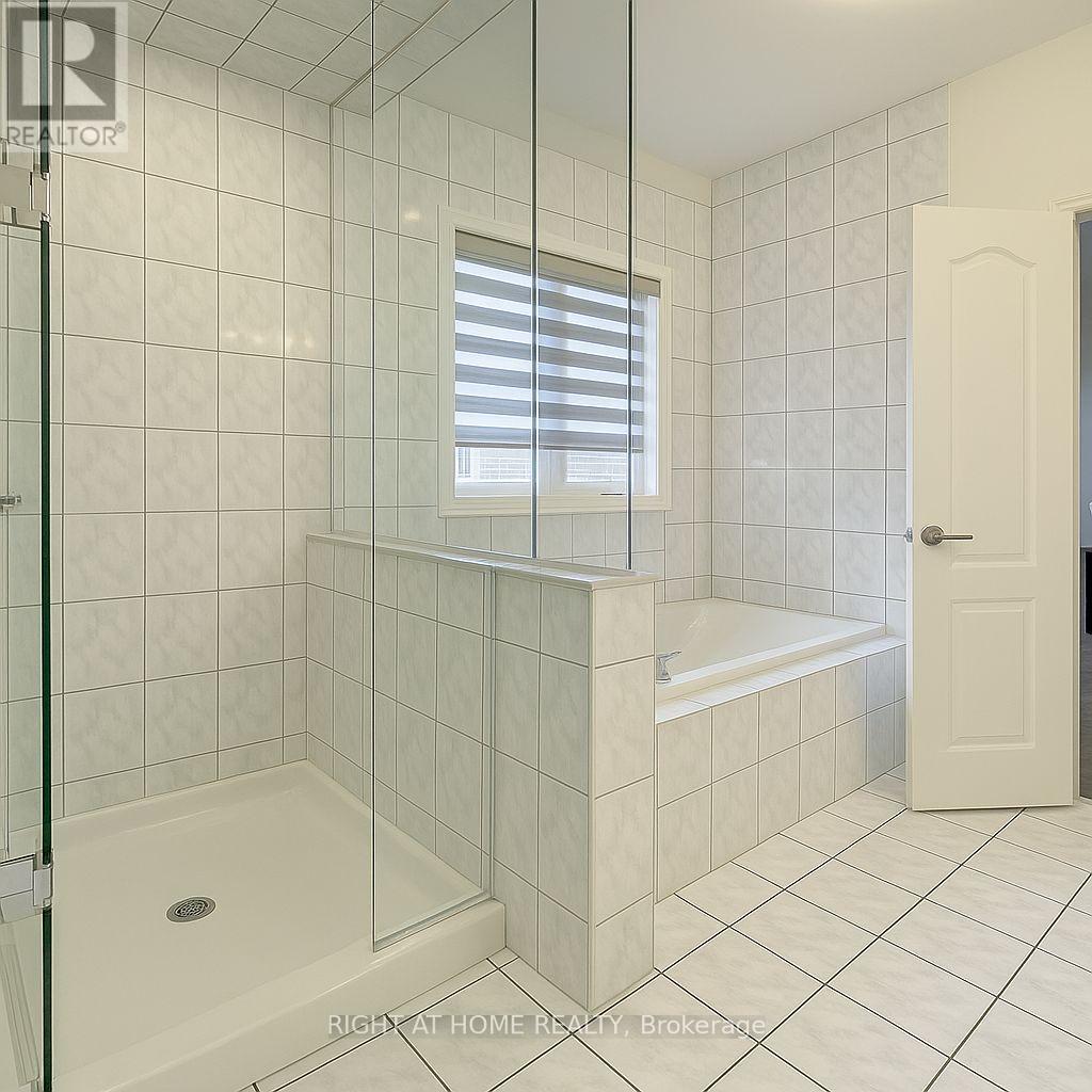 21 Trailbank Gardens, Hamilton, Ontario  L8B 1Z3 - Photo 18 - X12934030