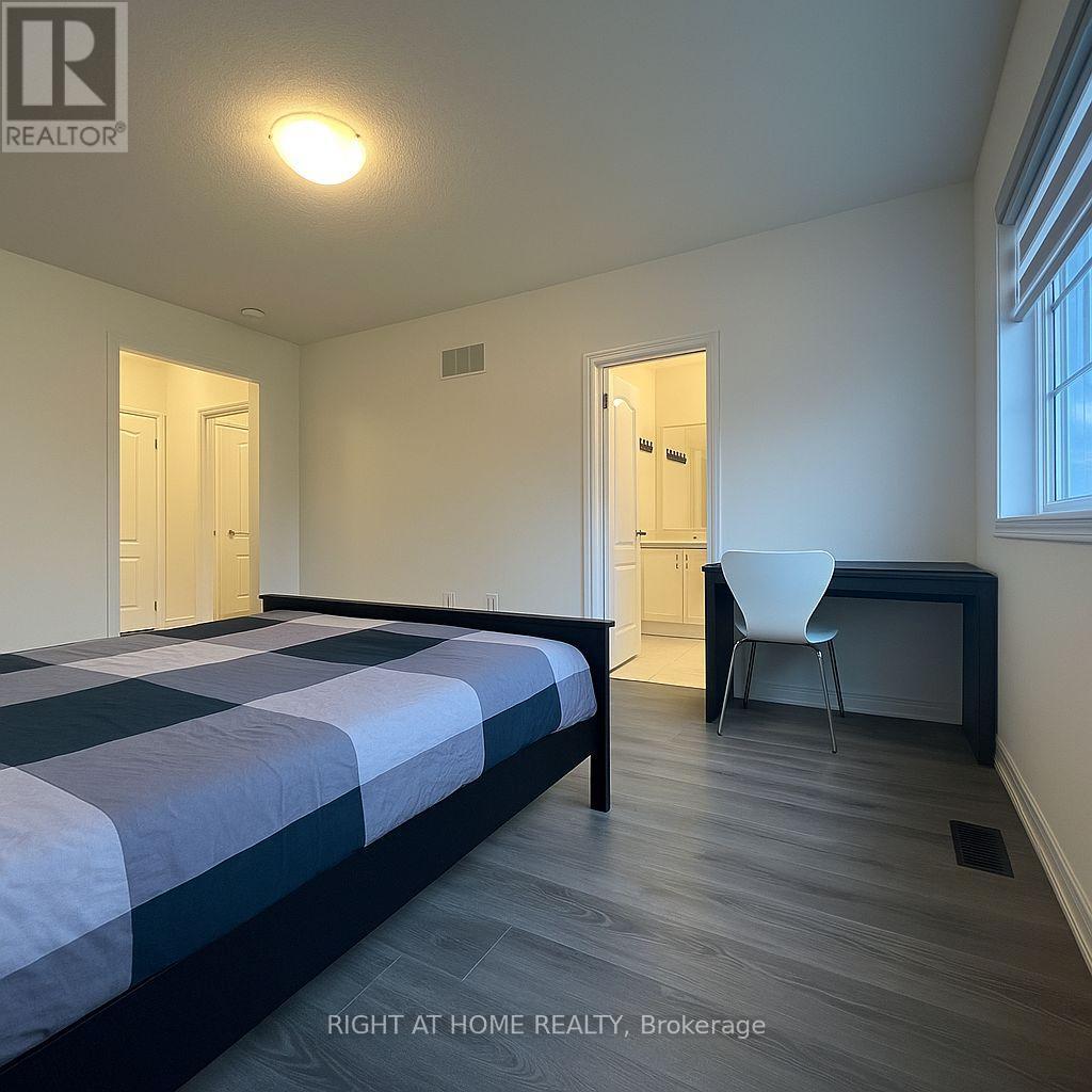 21 Trailbank Gardens, Hamilton, Ontario  L8B 1Z3 - Photo 21 - X12934030