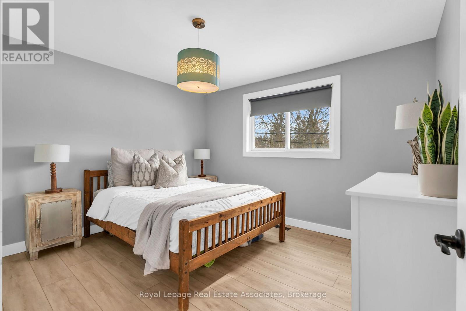 112 Susan Street, Shelburne, Ontario  L9V 2W7 - Photo 17 - X12934042