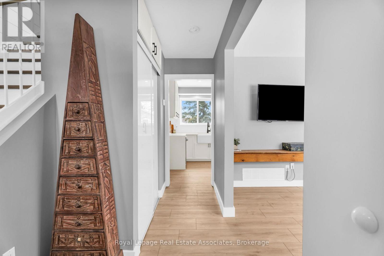 112 Susan Street, Shelburne, Ontario  L9V 2W7 - Photo 2 - X12934042