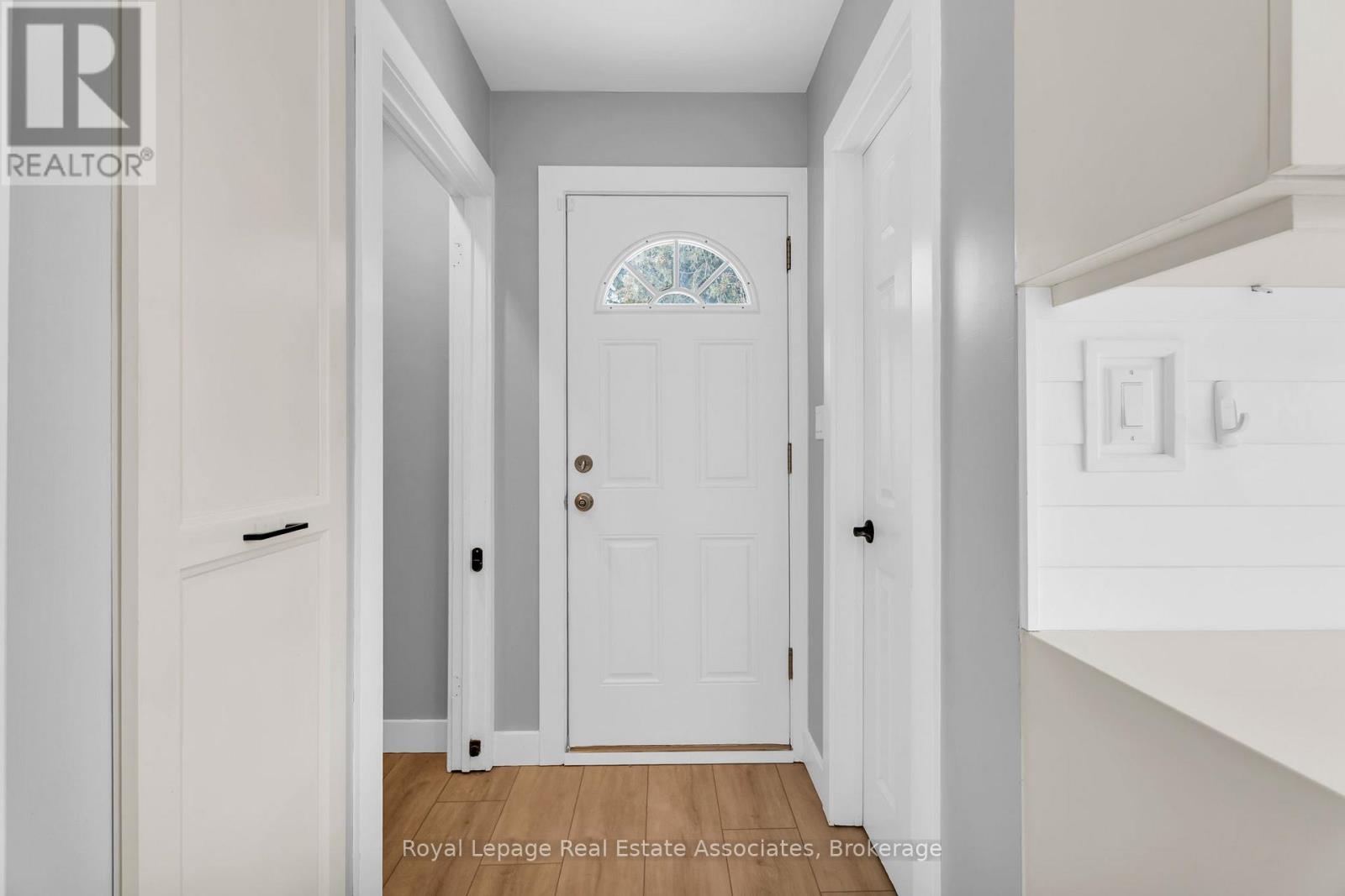 112 Susan Street, Shelburne, Ontario  L9V 2W7 - Photo 24 - X12934042