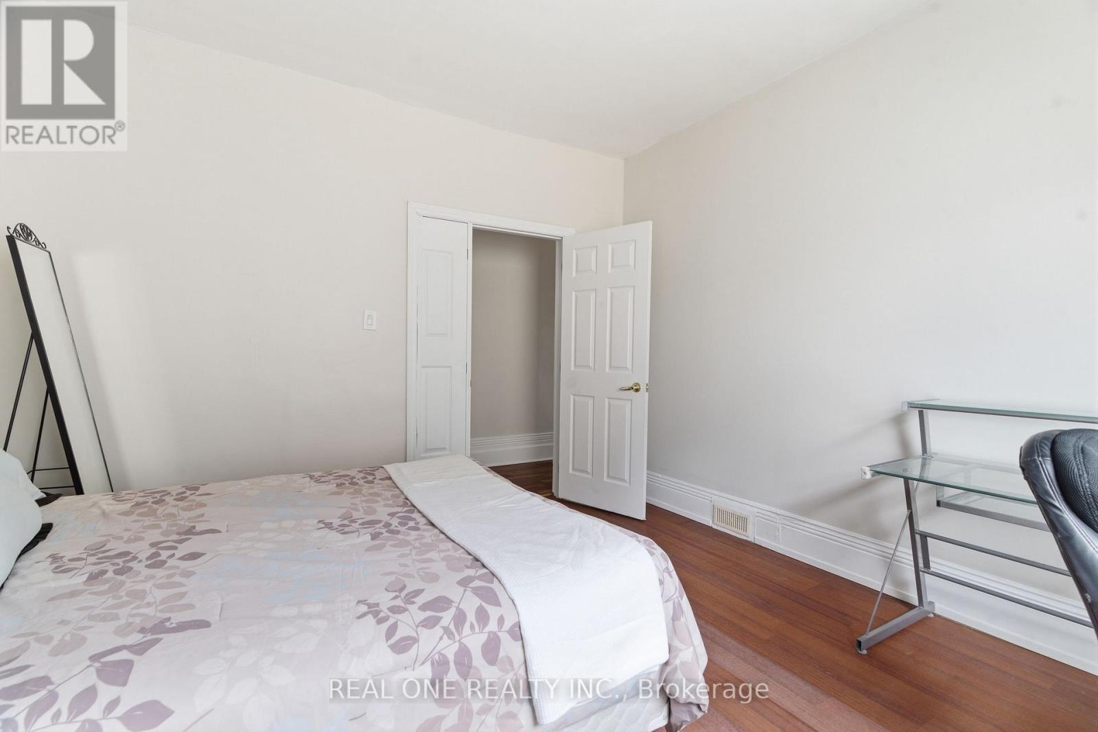 Upper - 162 Darling Street, Brantford, Ontario  N3S 3W6 - Photo 9 - X12934076