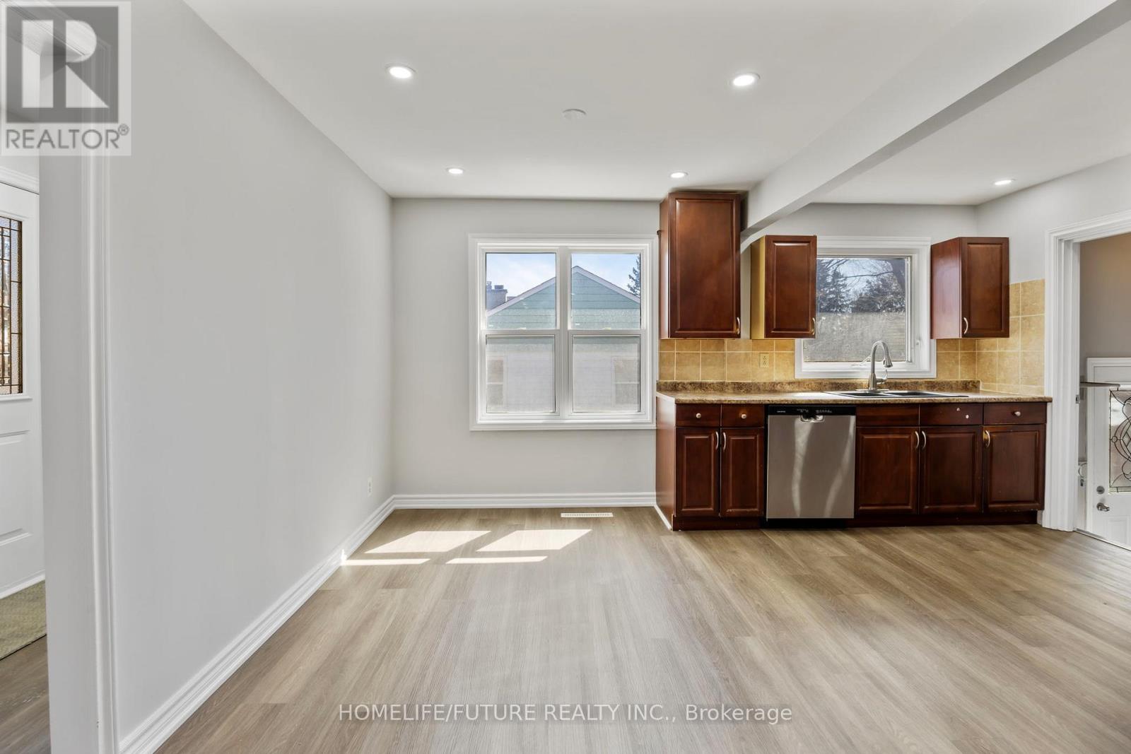 22 Hawkridge Avenue, Markham, Ontario  L3P 1V7 - Photo 13 - N12840394