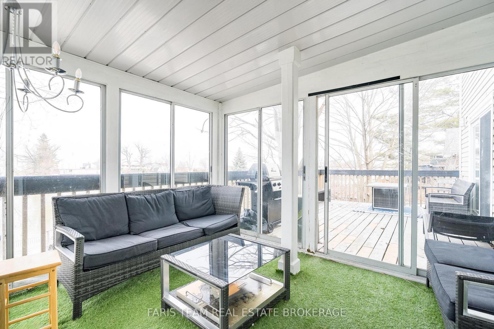 60 River Avenue Crescent, Wasaga Beach, Ontario  L9Z 2K6 - Photo 24 - S12927708