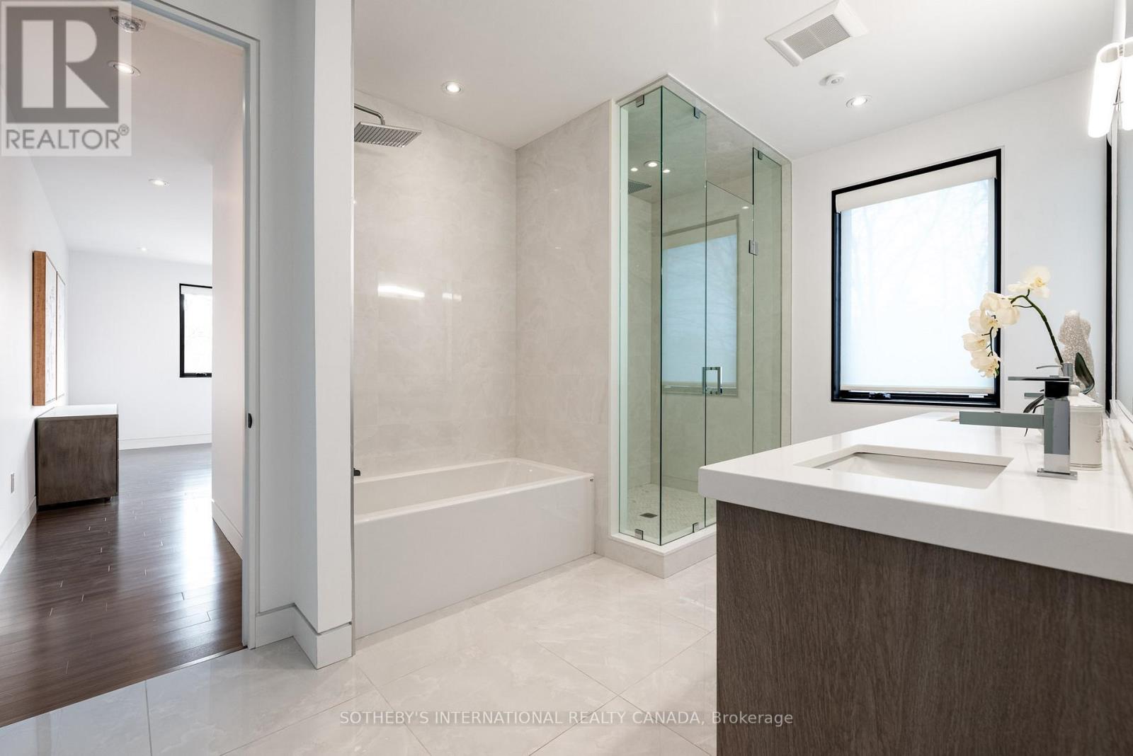 1388 Acton Crescent, Oakville, Ontario  L6J 2S5 - Photo 33 - W12909150