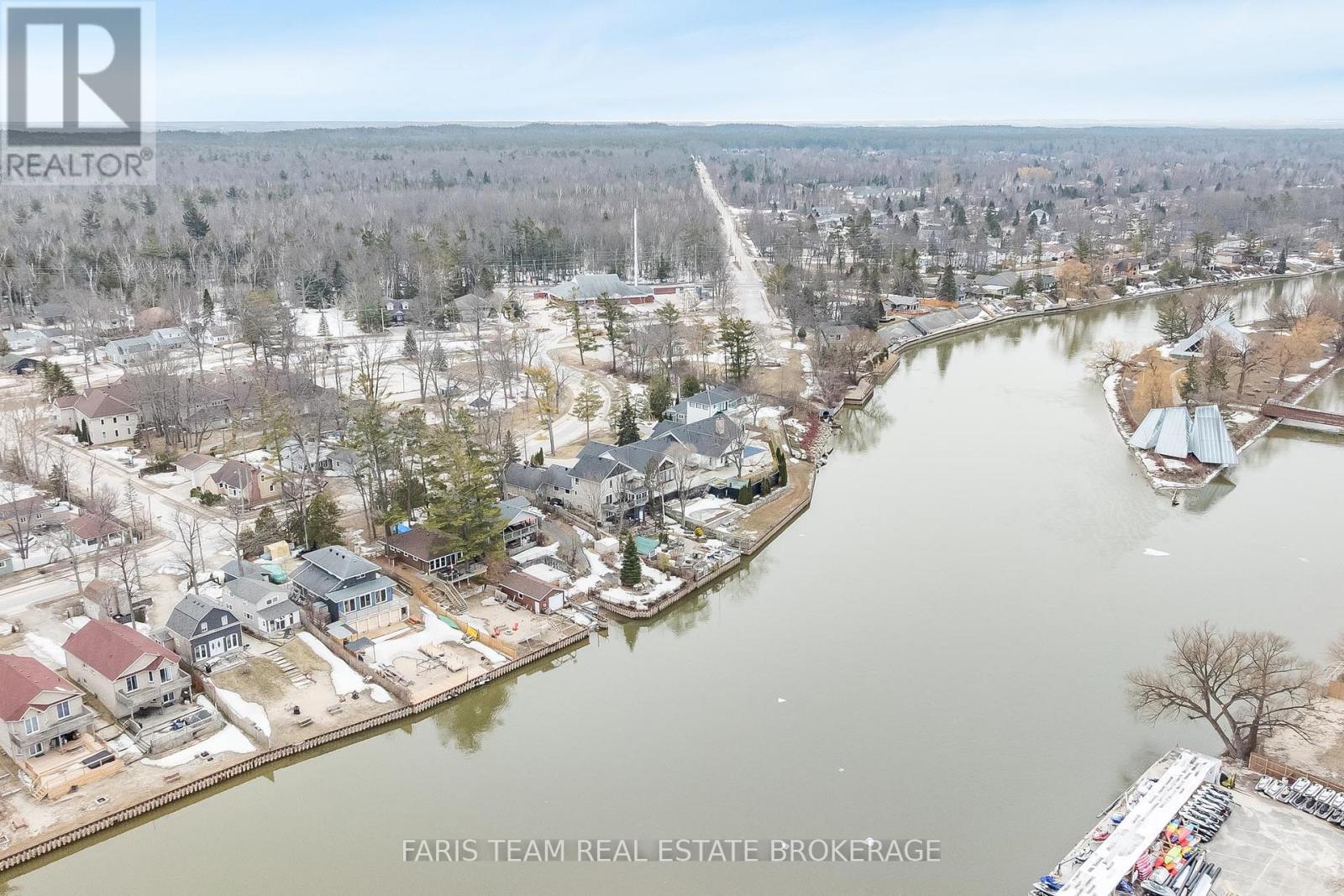 60 River Avenue Crescent, Wasaga Beach, Ontario  L9Z 2K6 - Photo 43 - S12927708