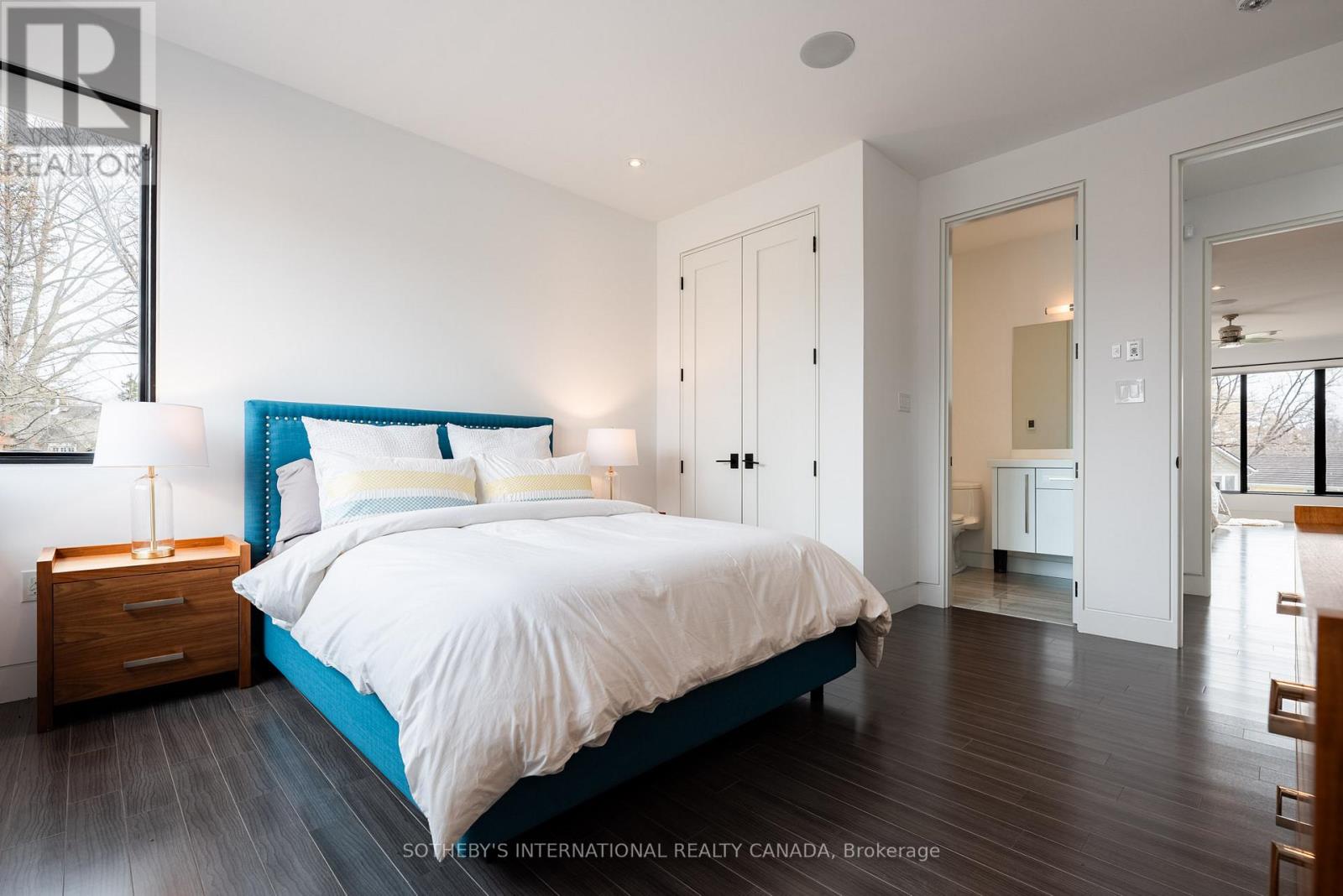 1388 Acton Crescent, Oakville, Ontario  L6J 2S5 - Photo 38 - W12909150