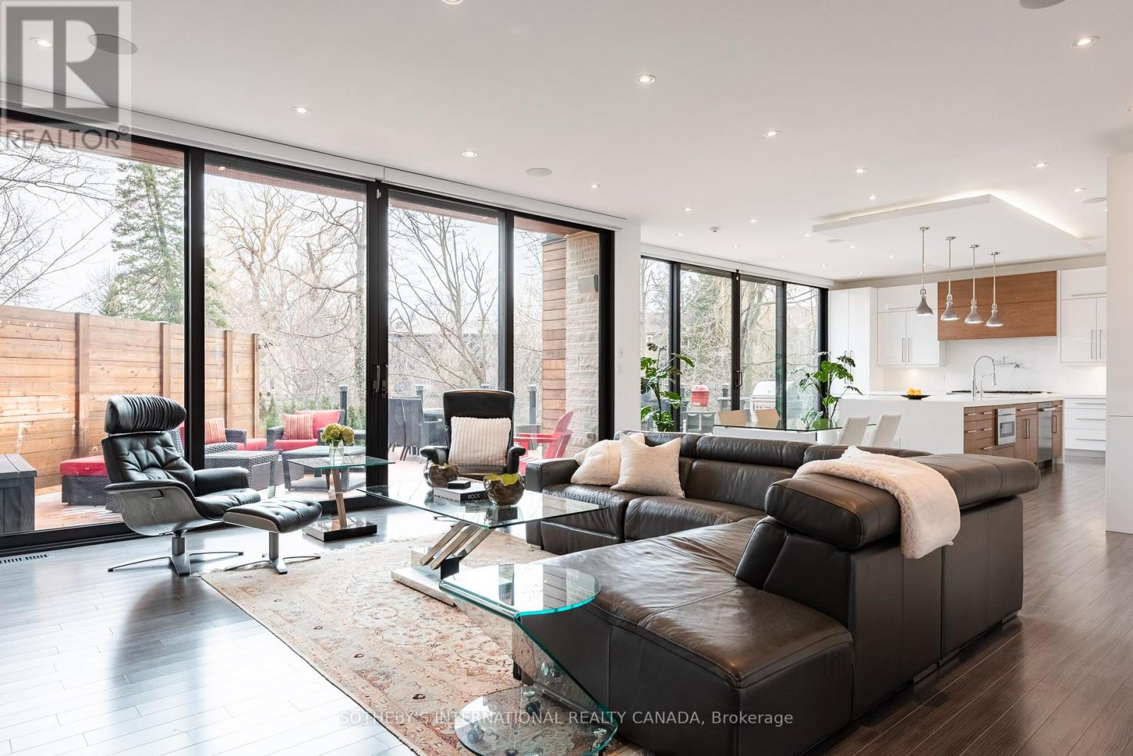 1388 Acton Crescent, Oakville, Ontario  L6J 2S5 - Photo 10 - W12909150