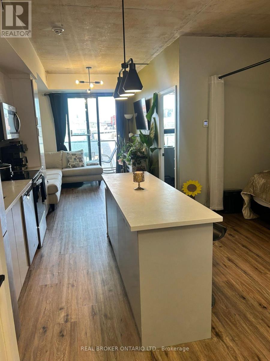 402 - 7 Erie Avenue, Brantford, Ontario  N3S 2E7 - Photo 3 - X12876046