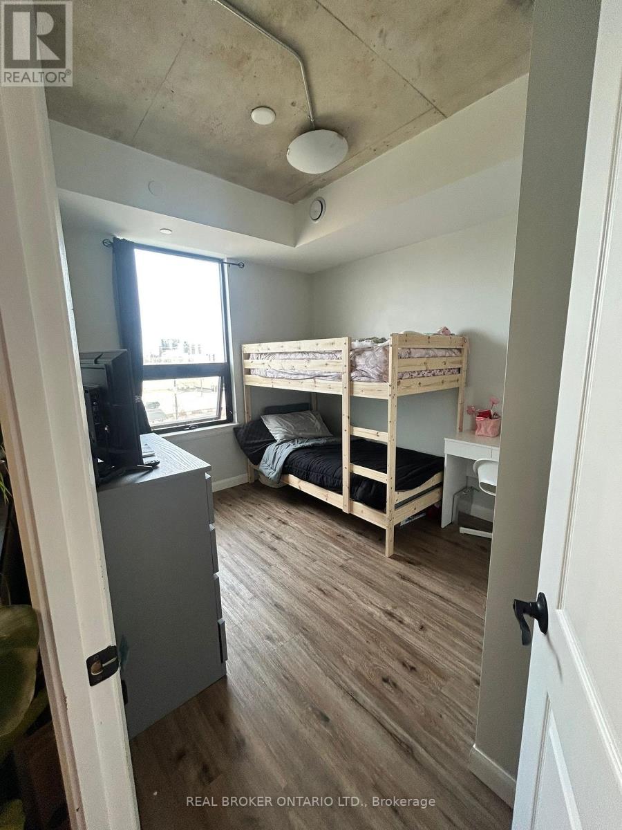 402 - 7 Erie Avenue, Brantford, Ontario  N3S 2E7 - Photo 5 - X12876046